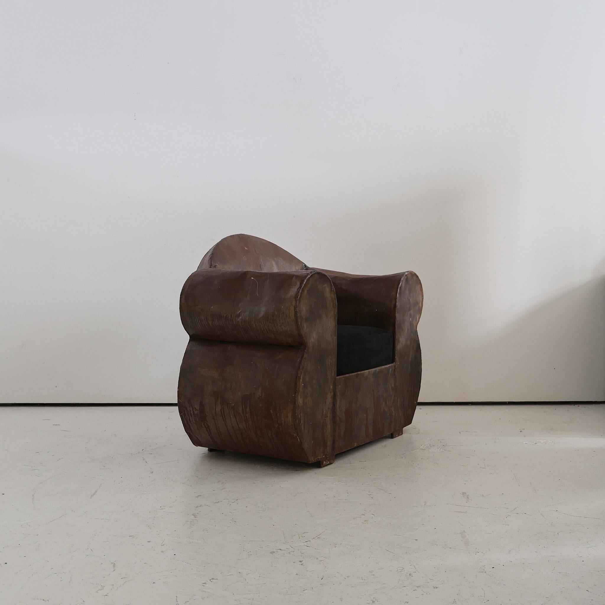 Post-Modern Sculptural 1970s Oversized Metal Club Chair For Sale