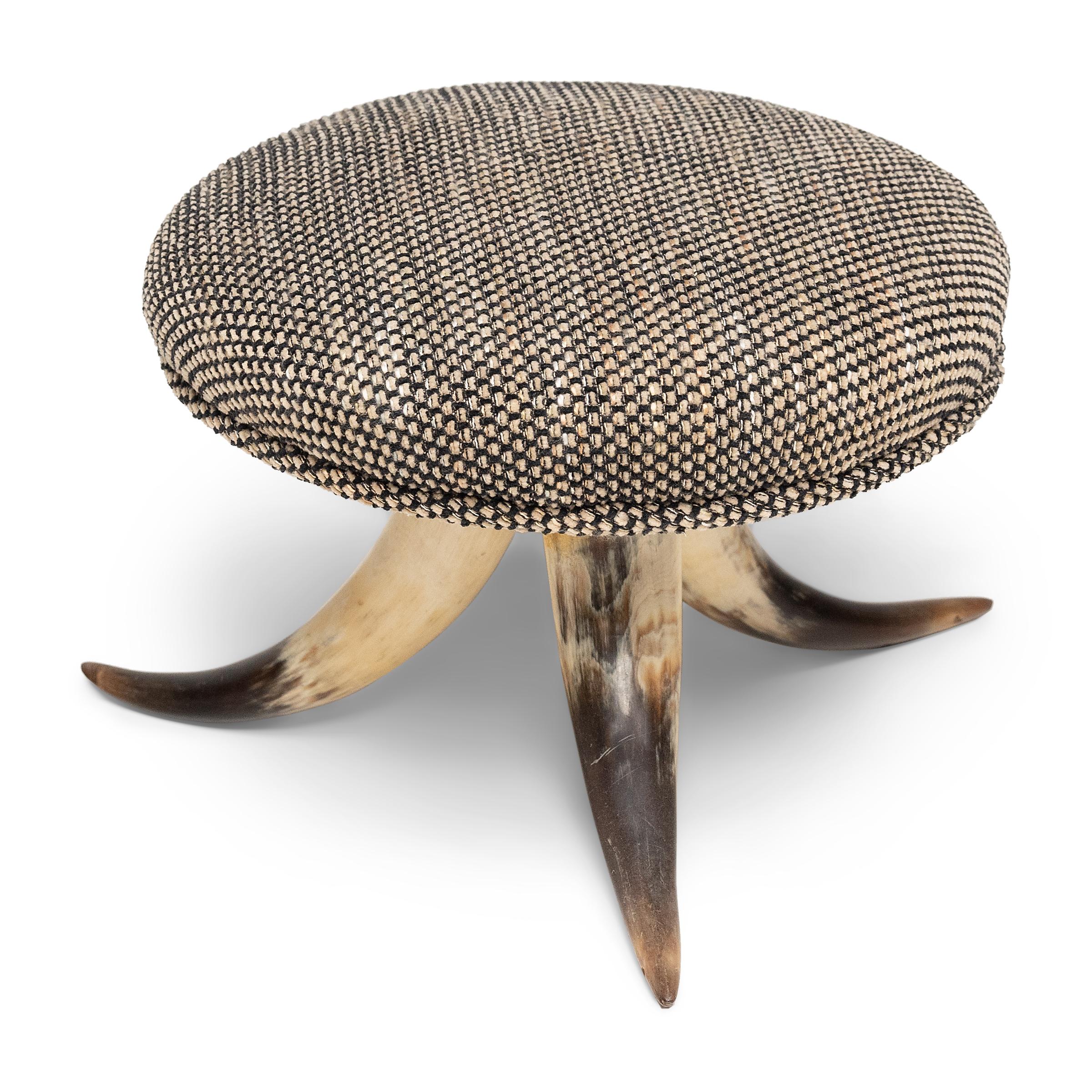 Sculptural 19th Century Horn Chair with Footstool For Sale 2