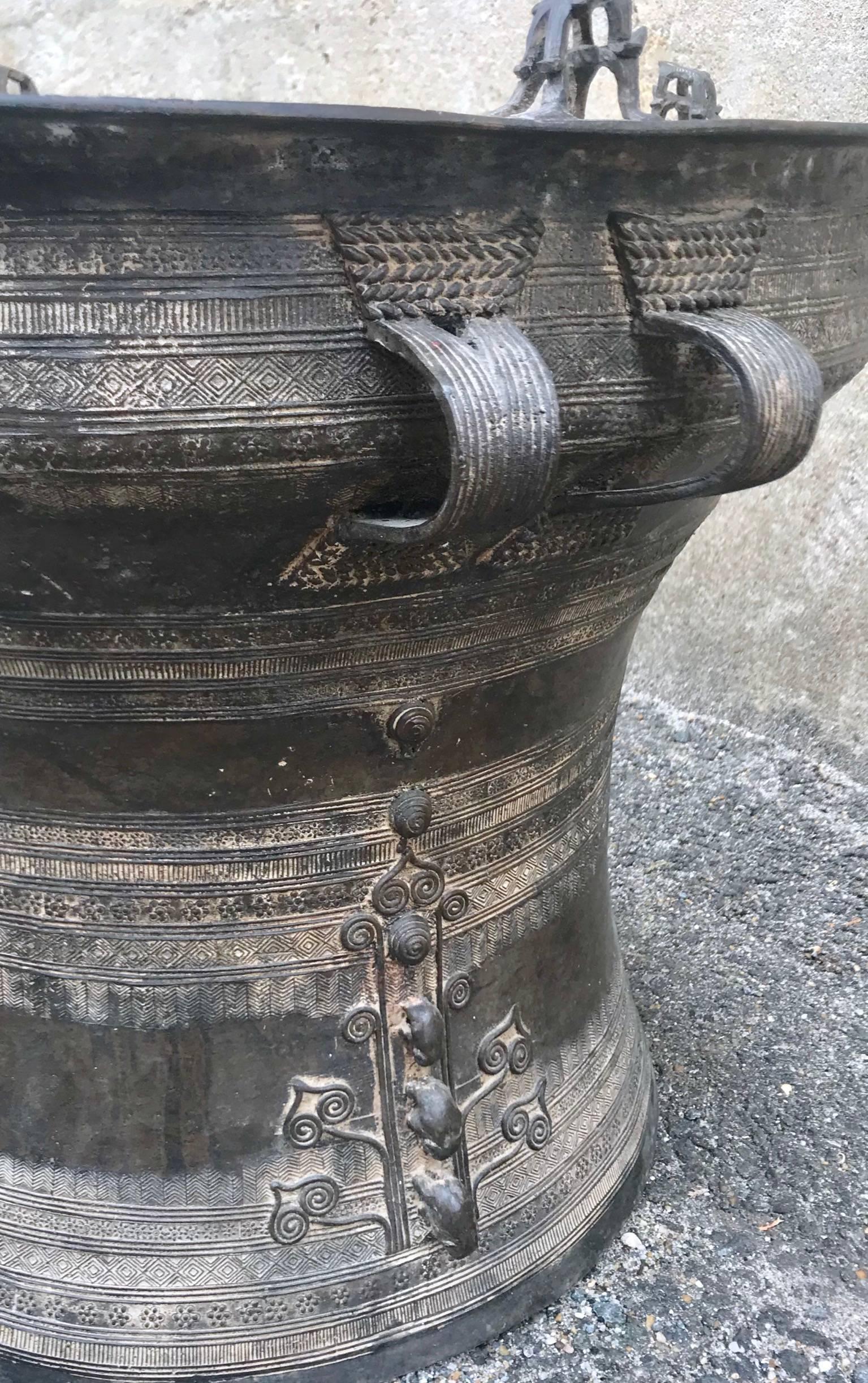 Sculptural 19th Century Thai Bronze Rain Drum Table  3