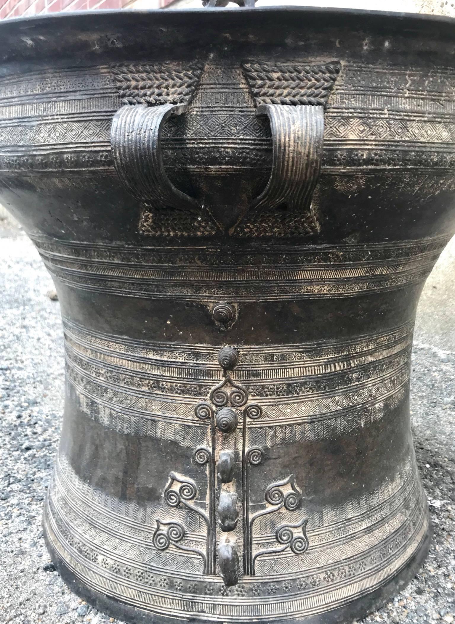 Sculptural 19th Century Thai Bronze Rain Drum Table  4