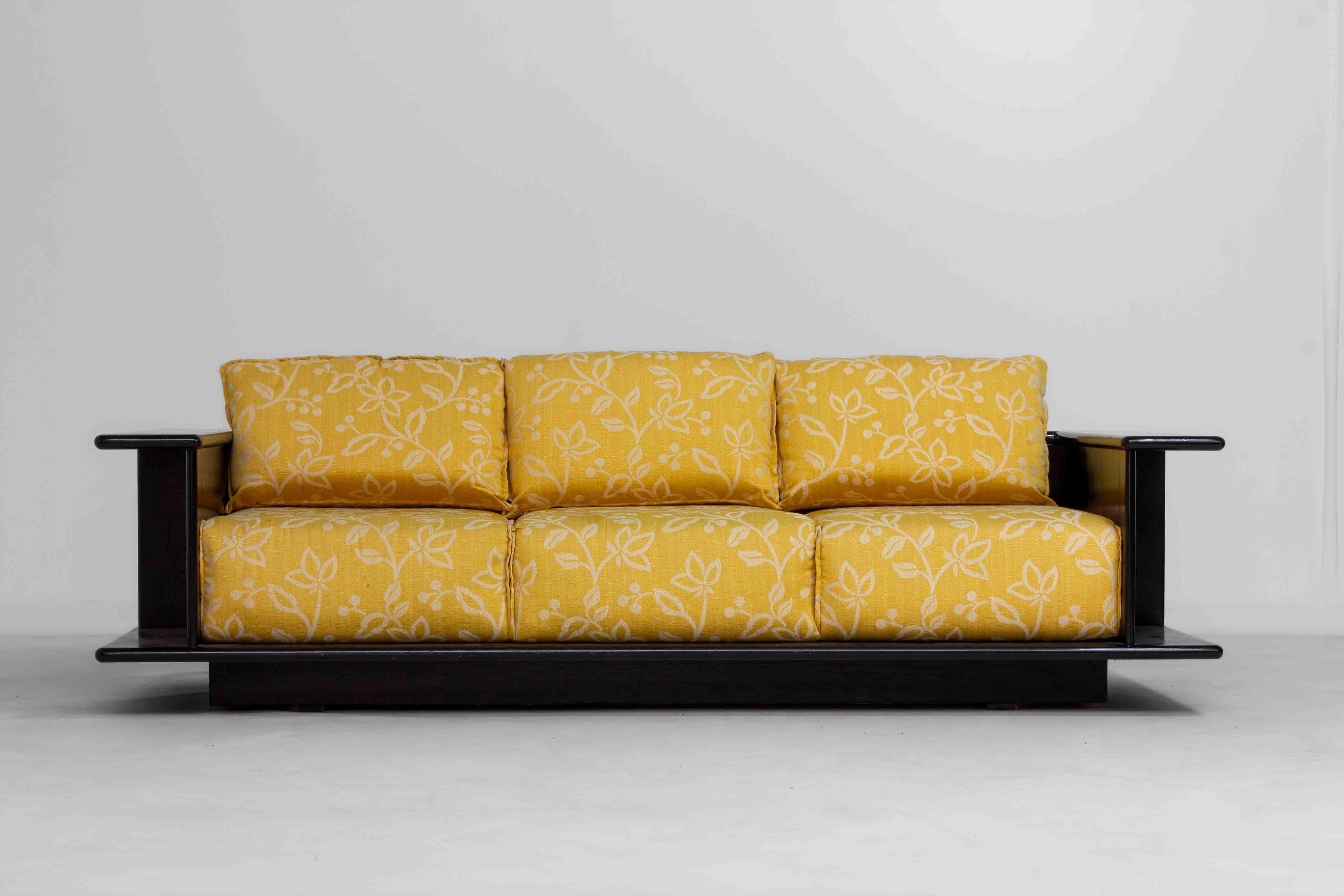 Skulpturales 3-Sitzer-Sofa von Carlo Bartoli, Italien 1970er im Zustand „Gut“ im Angebot in Antwerpen, VAN