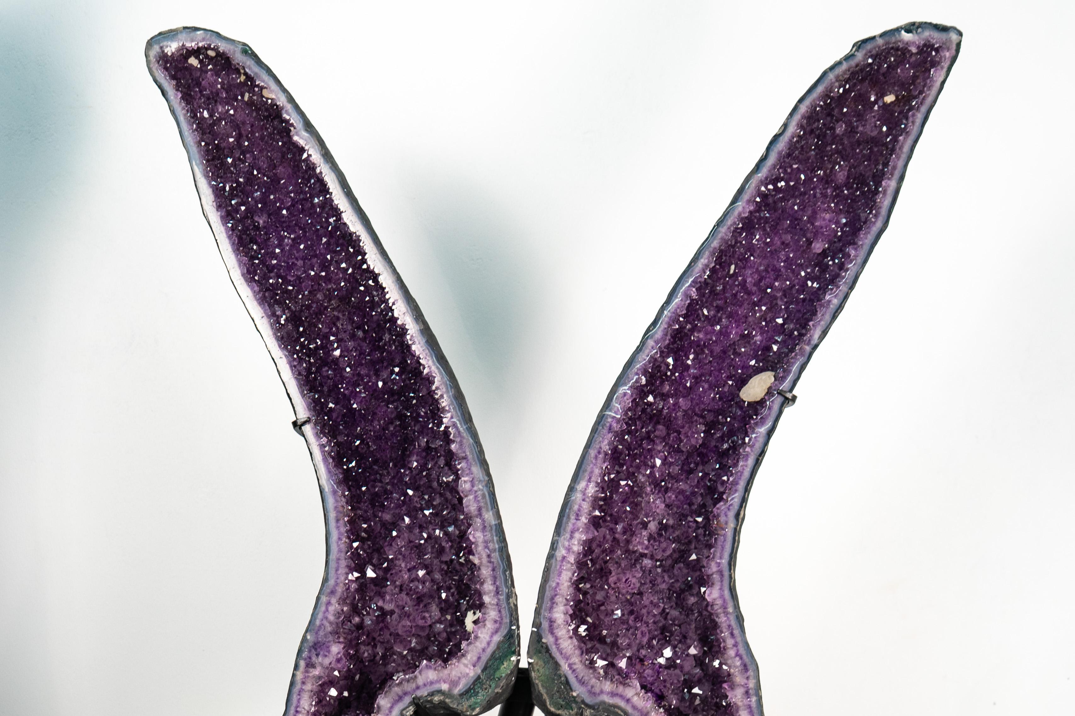 Brésilien Sculptural 6.5 Ft Tall Amethyst Geode Wings en vente
