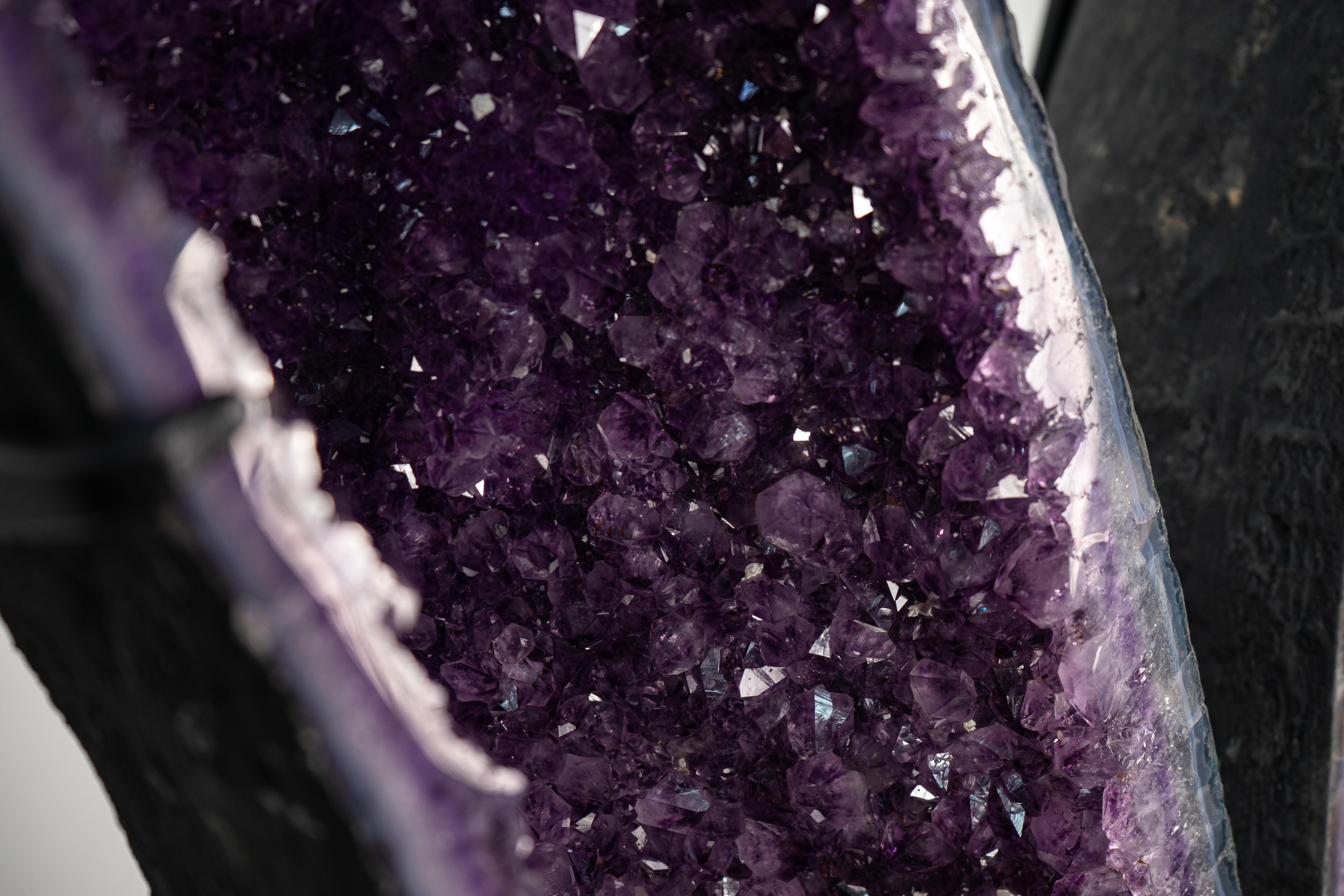 Sculptural 6.5 Ft Tall Amethyst Geode Wings en vente 1