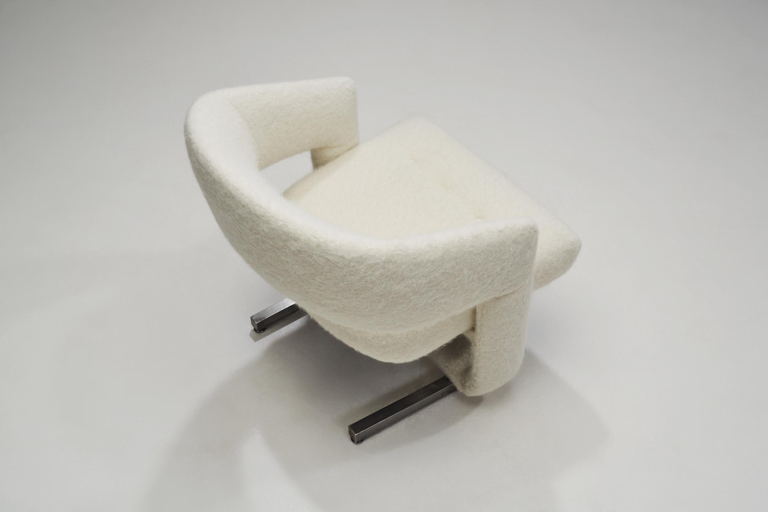 European Sculptural Accent Chair with Metal Legs, Europe, circa 1960s For Sale