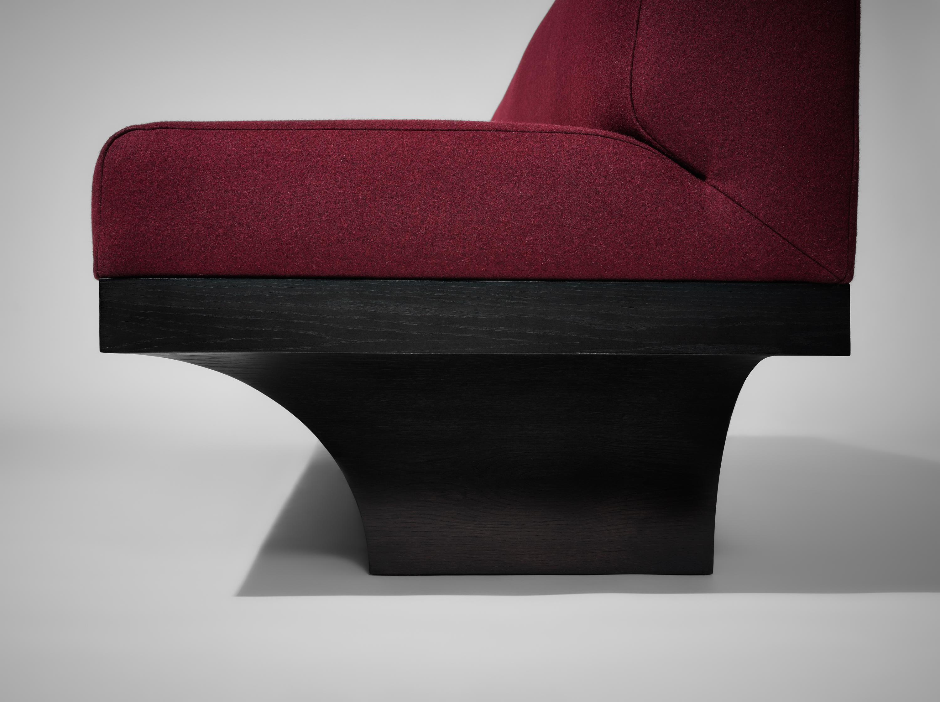 Sculptural Acer Sofa Pure Wool Upholstery in Burgundy In New Condition For Sale In Amsterdam, NL