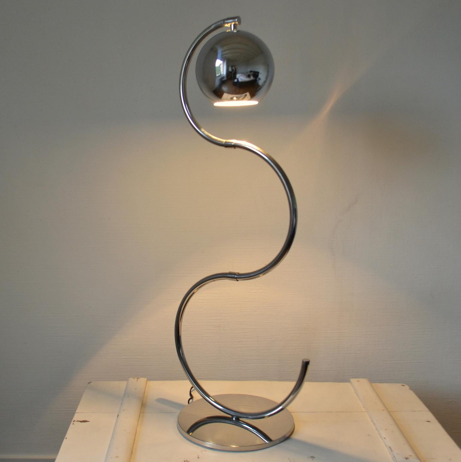 Mid-20th Century Sculptural Adjustable Chrome Floor Lamp Italy 1960's For Sale