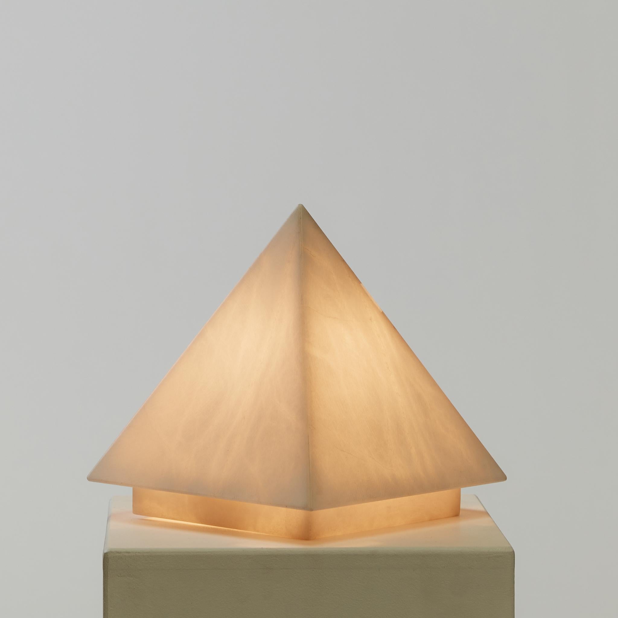 Sculptural Alabaster Pyramid Table Lamp In Good Condition In London, GB
