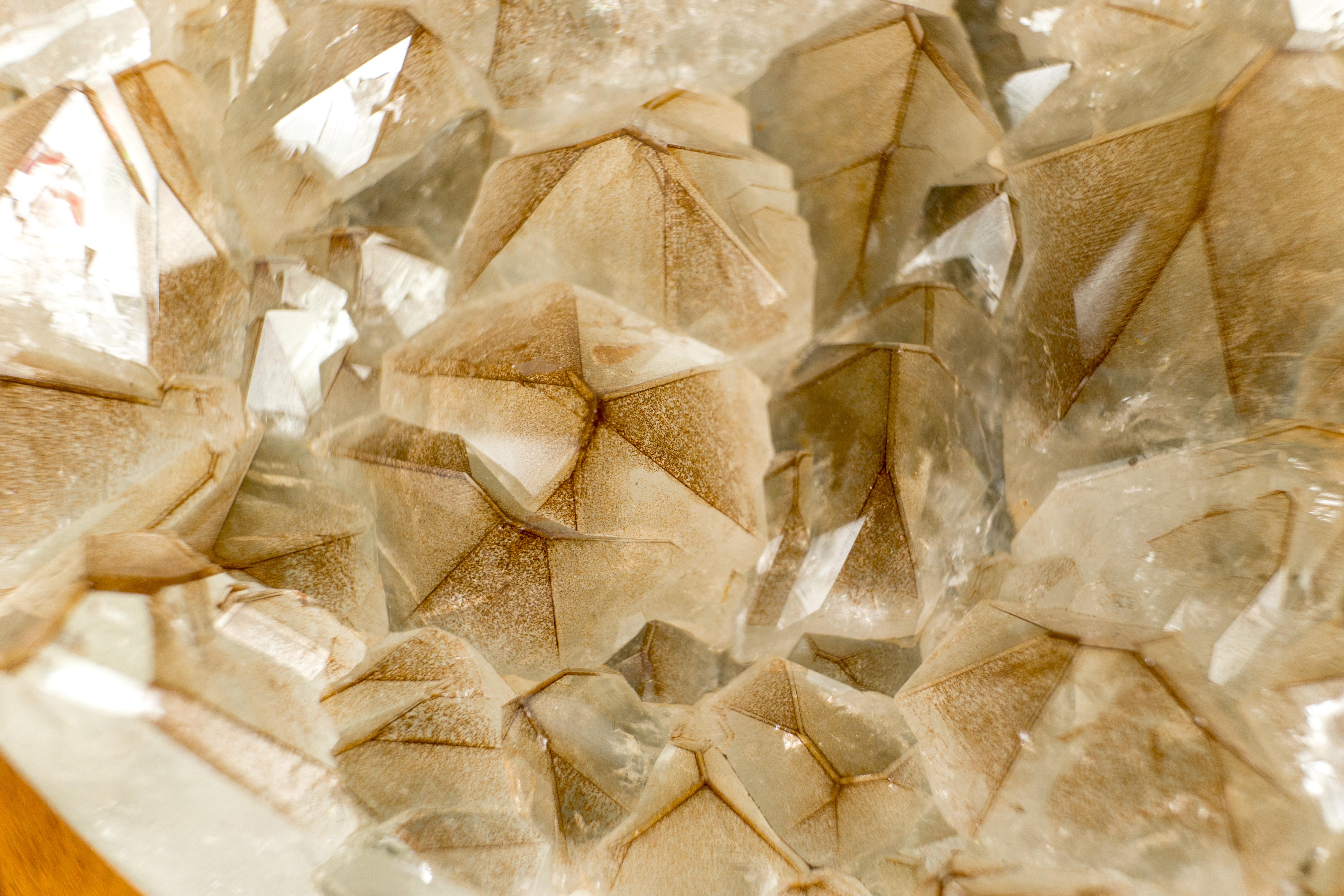 Lámpara de sobremesa escultural de cristal de amatista Hecha a medida con una amatista de clase mundial en Nuevo estado para la venta en Ametista Do Sul, BR