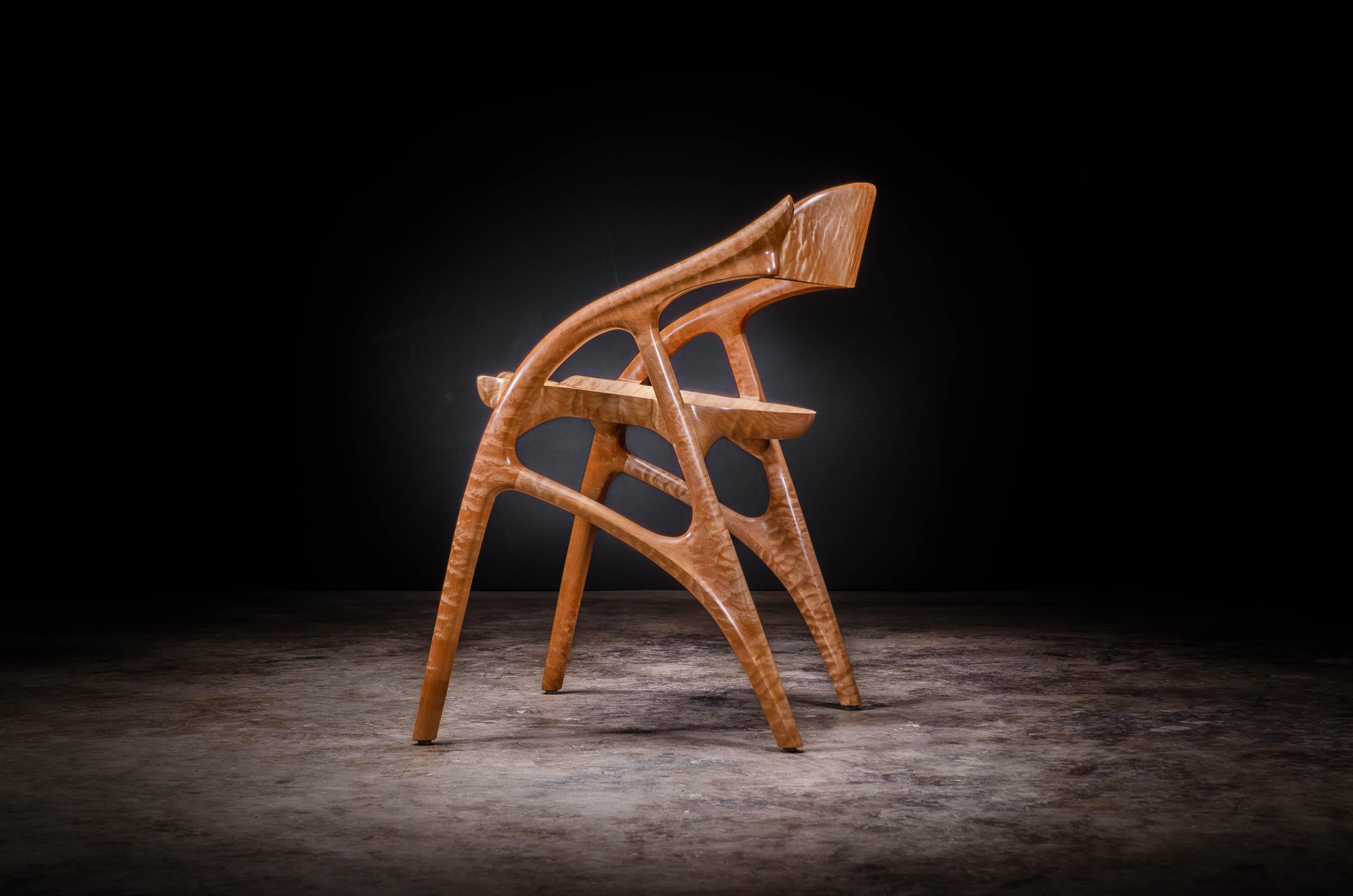 Sedia Wapiti scultorea e fluida in noce Claro di Erickson Woodworking In condizioni Nuovo in vendita a Nevada City, CA