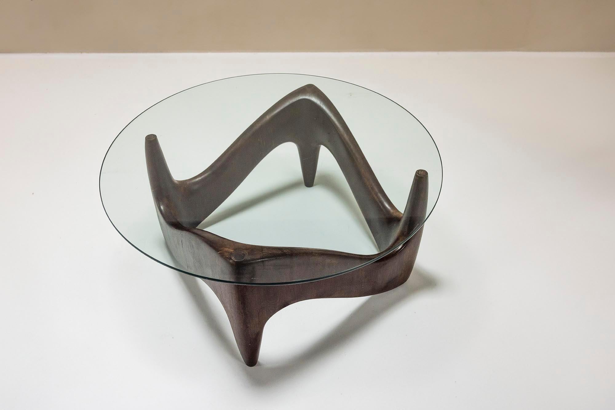 Italian Sculptural And Organic Shaped Coffee Table In Wood And Glass, Italy 1970s For Sale