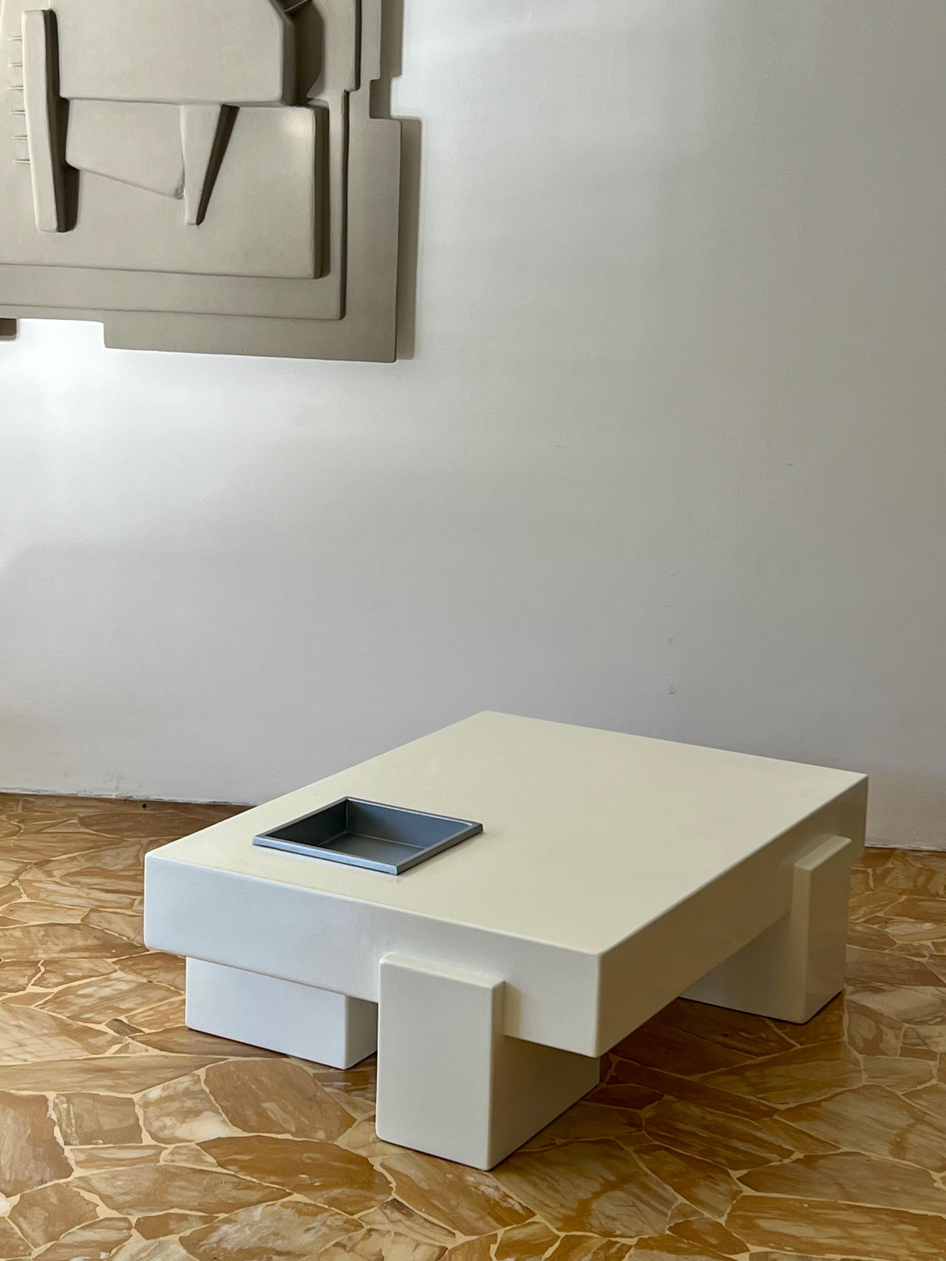 Rare table basse brutaliste sculpturale de l'architecte Eugenio Mondellini en vente 8