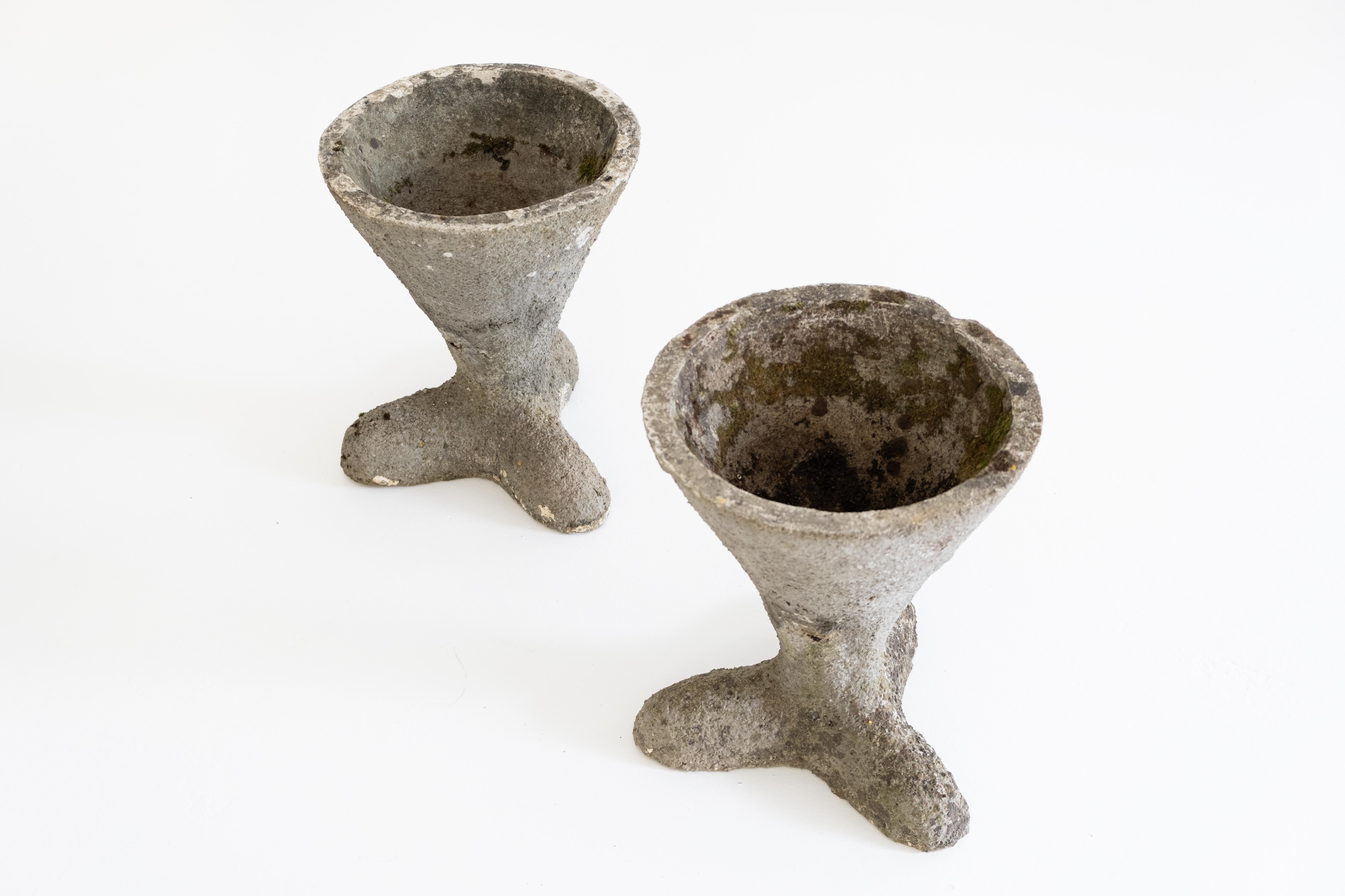 Sculptural and Very Decorative Pair of French Concrete Planters, Ca. 1970s 2