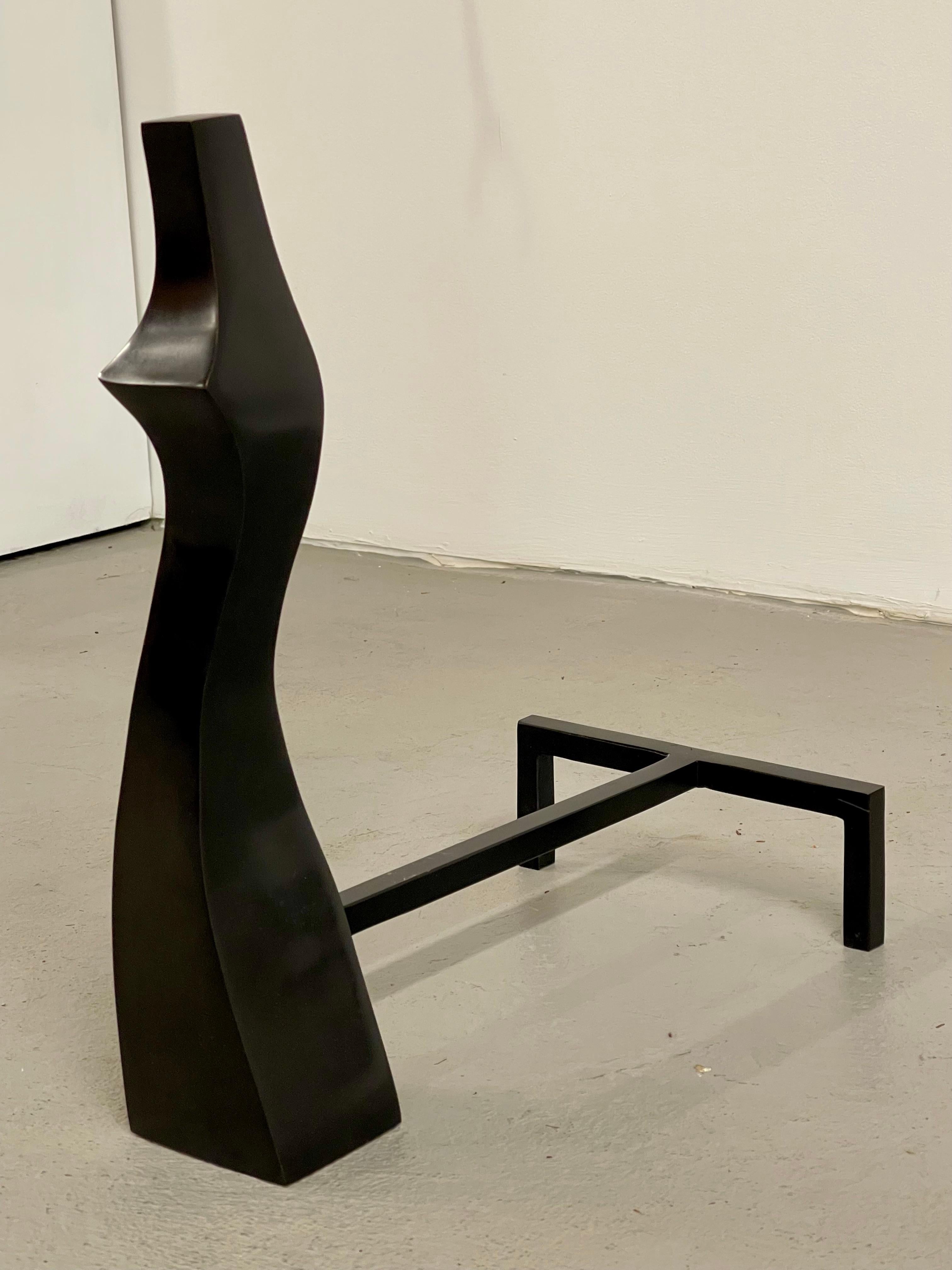 Patiné Andirons sculpturaux en bronze en vente