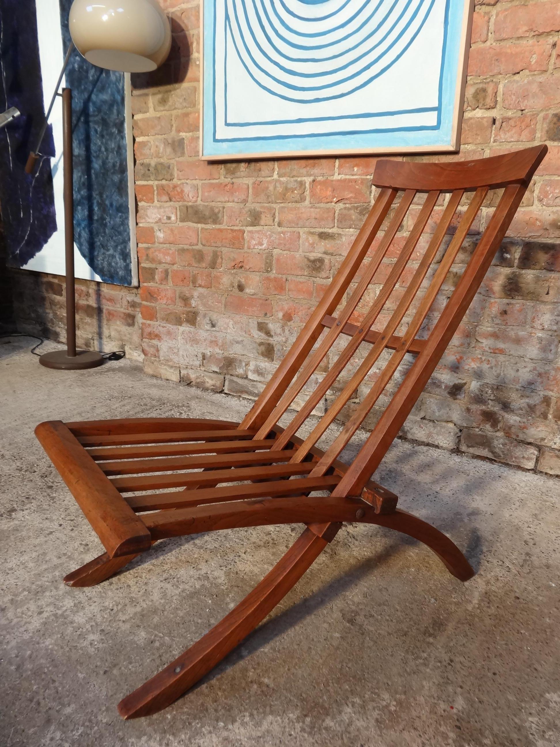 British Sculptural Antique circa 1890 Victorian English Solid Wooden Oak Folding Chair For Sale