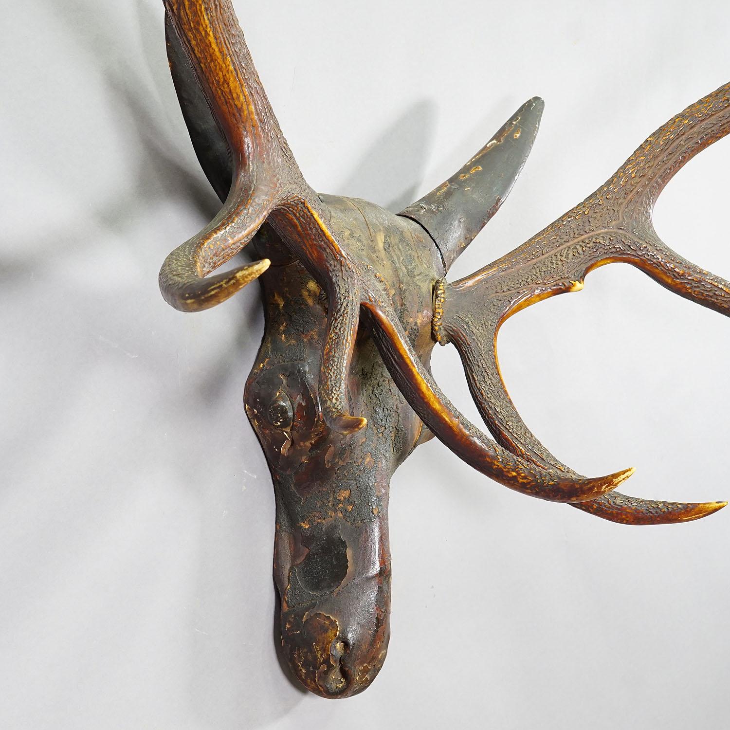Sculptural Antique Wooden Carved Black Forest Baroque Deer Head In Fair Condition For Sale In Berghuelen, DE