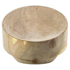 Fauteuil sculptural taillé dans un seul bloc de Wood Wood aromatique