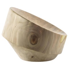 Fauteuil sculptural taillé dans un seul bloc de Wood Wood aromatique