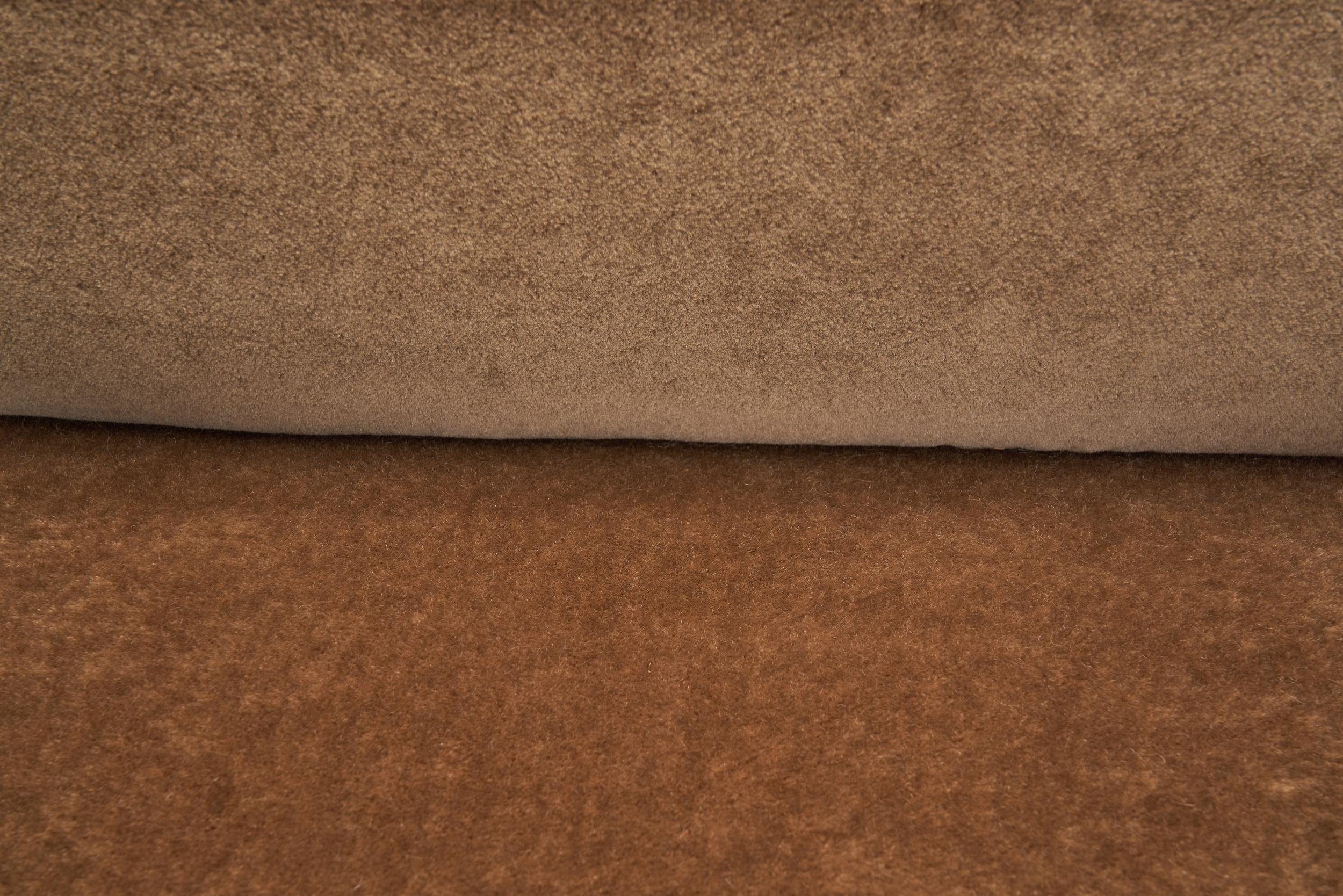 Fauteuil sculptural Art déco en mohair brun, France vers 1930 en vente 4