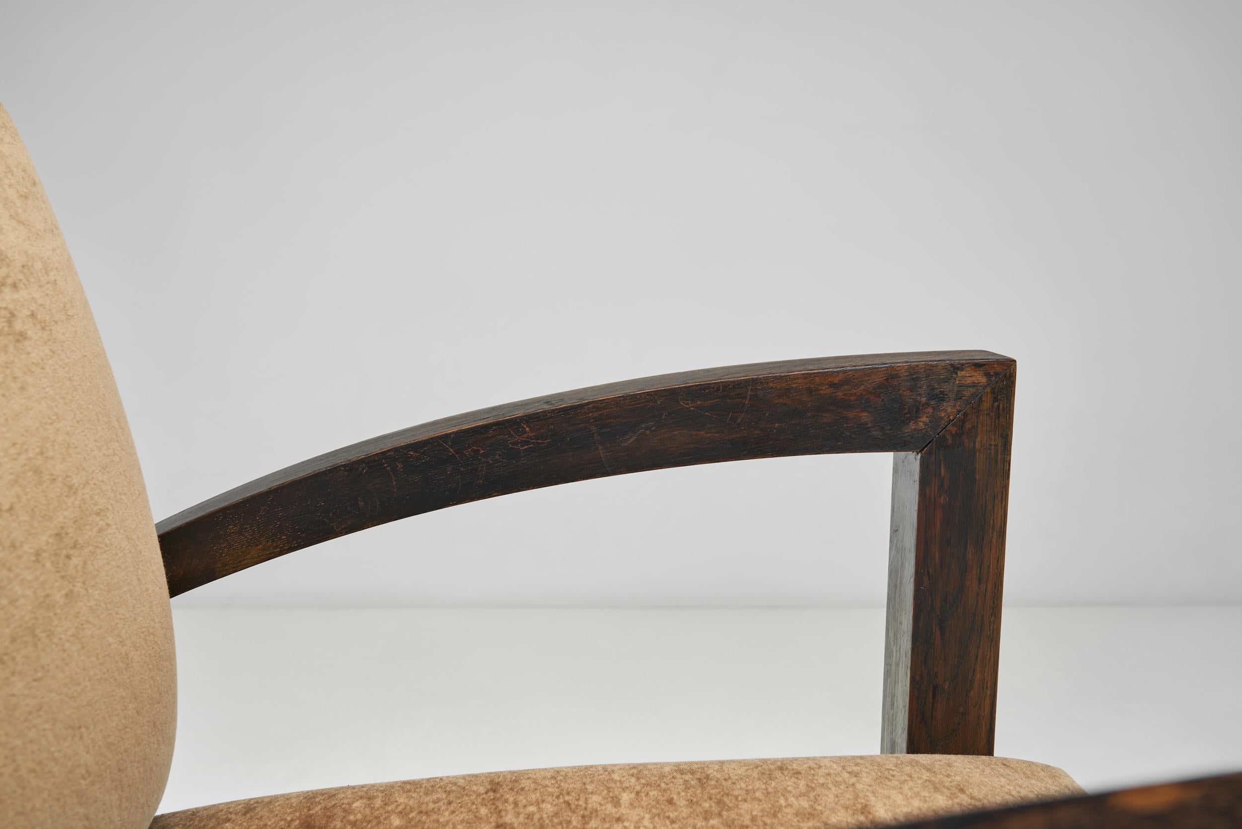 Fauteuil sculptural Art déco en mohair brun, France vers 1930 en vente 5