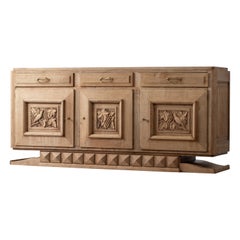 Sculptural Art Deco Brutalist Credenza in Solid Oak, France, 1940s