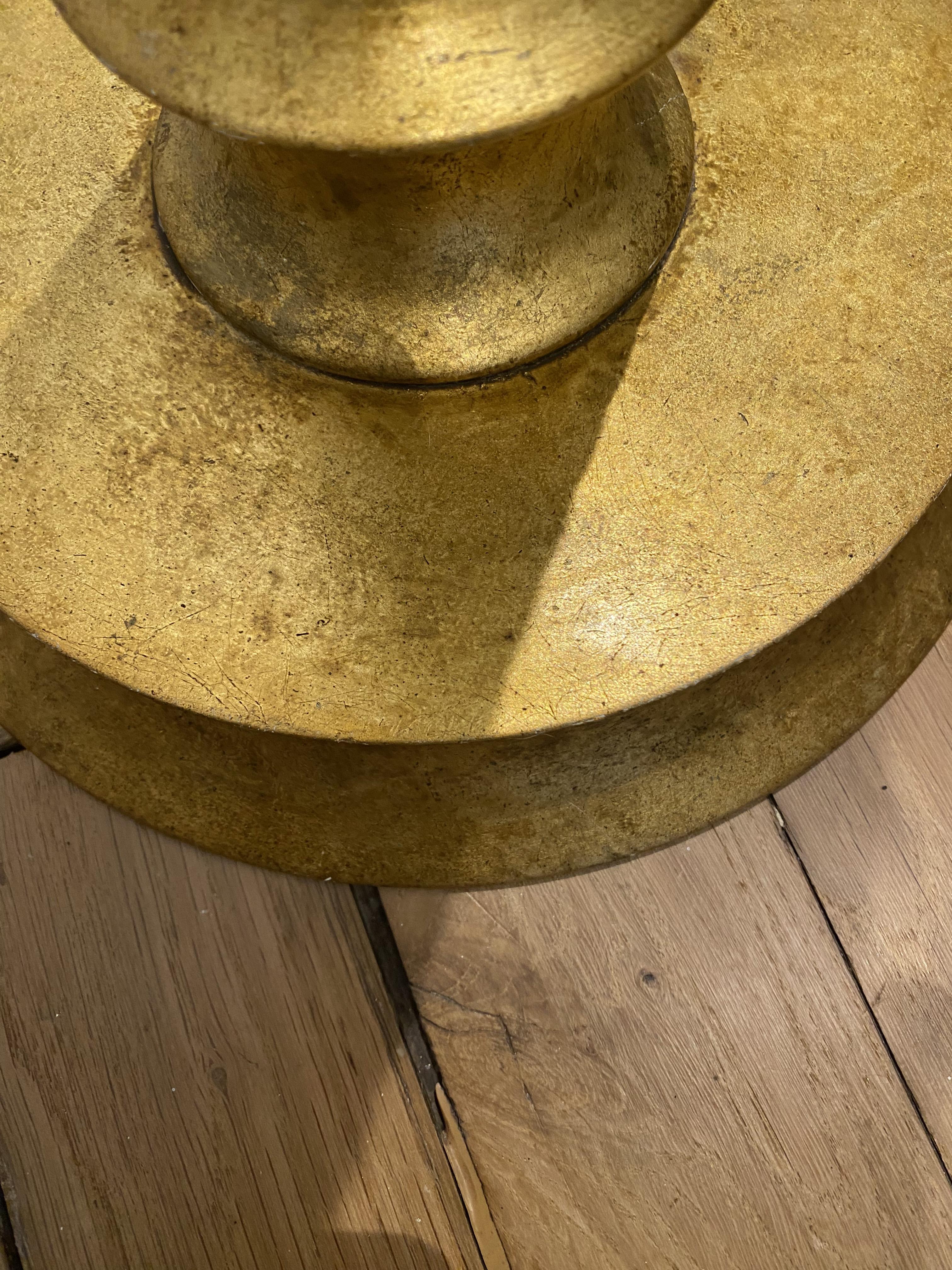 Sculptural Art Deco Gilded Wood Lamp in the style of Giacometti, Porta Romana. In Good Condition For Sale In Lille, FR