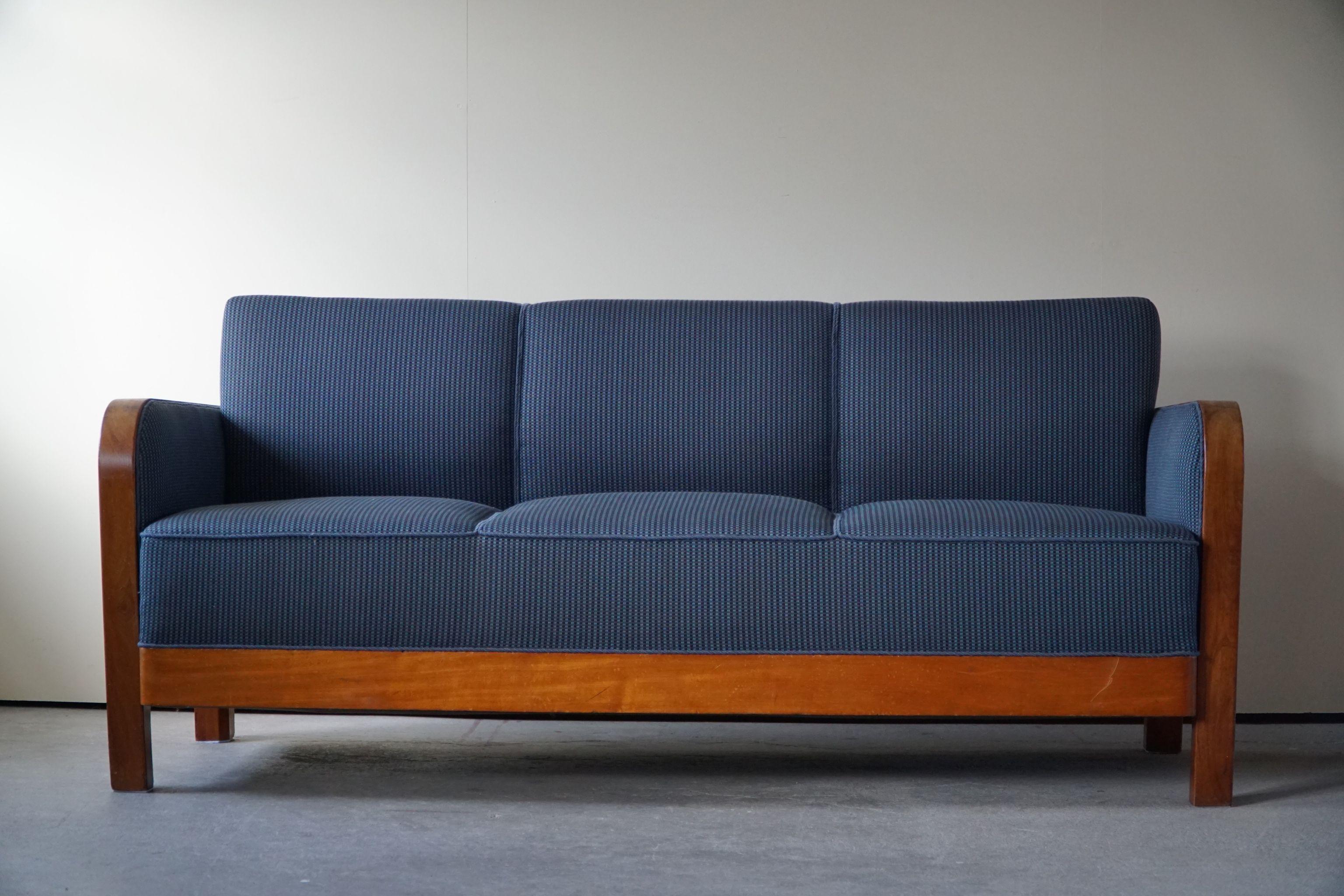 Nutwood Sculptural Art Deco Sofa, Danish Cabinetmaker, Made in 1930s For Sale