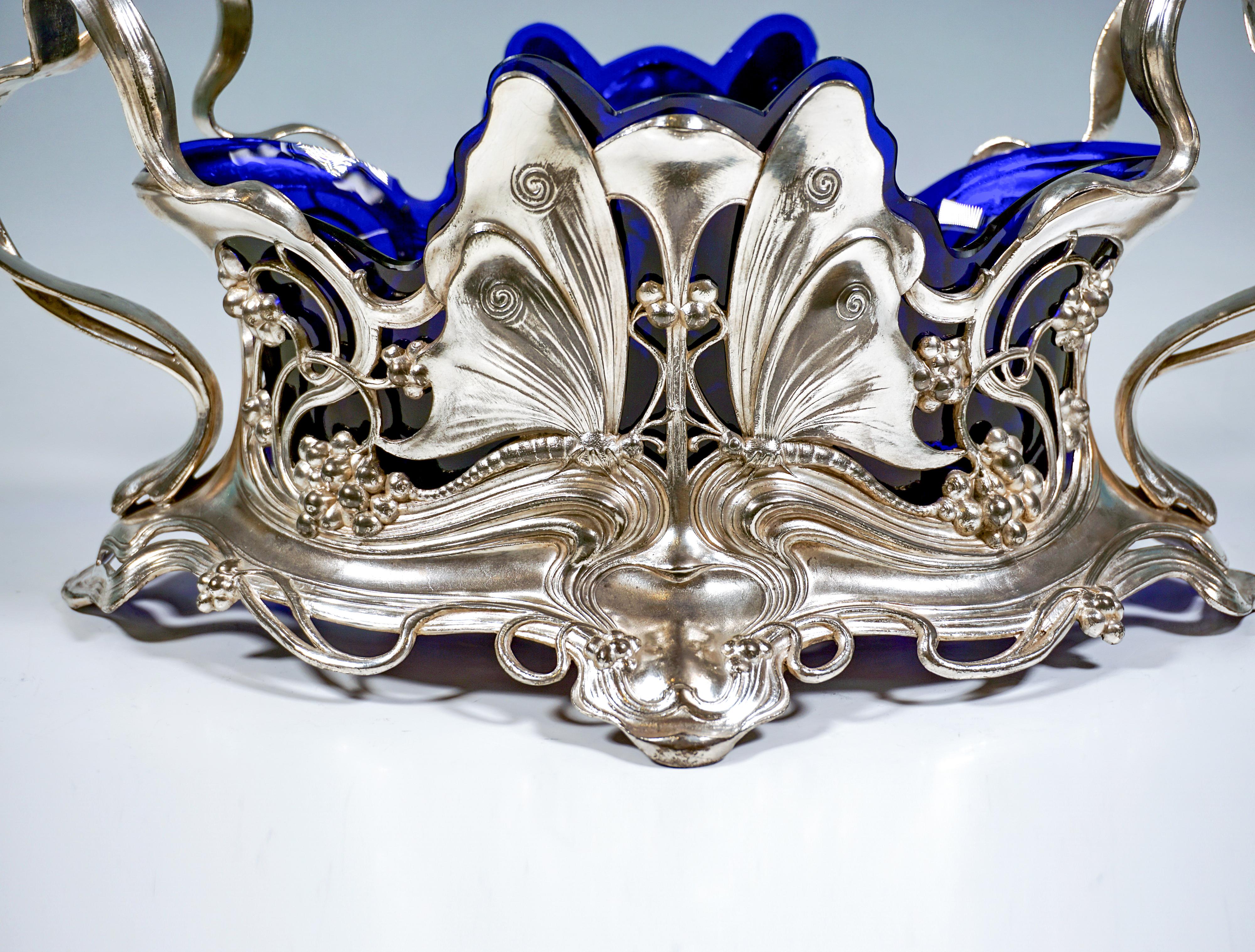 Skulpturale Jugendstil-Gärtnerei mit Schmetterlingen und Ranken, WMF, Deutschland (Handgefertigt) im Angebot