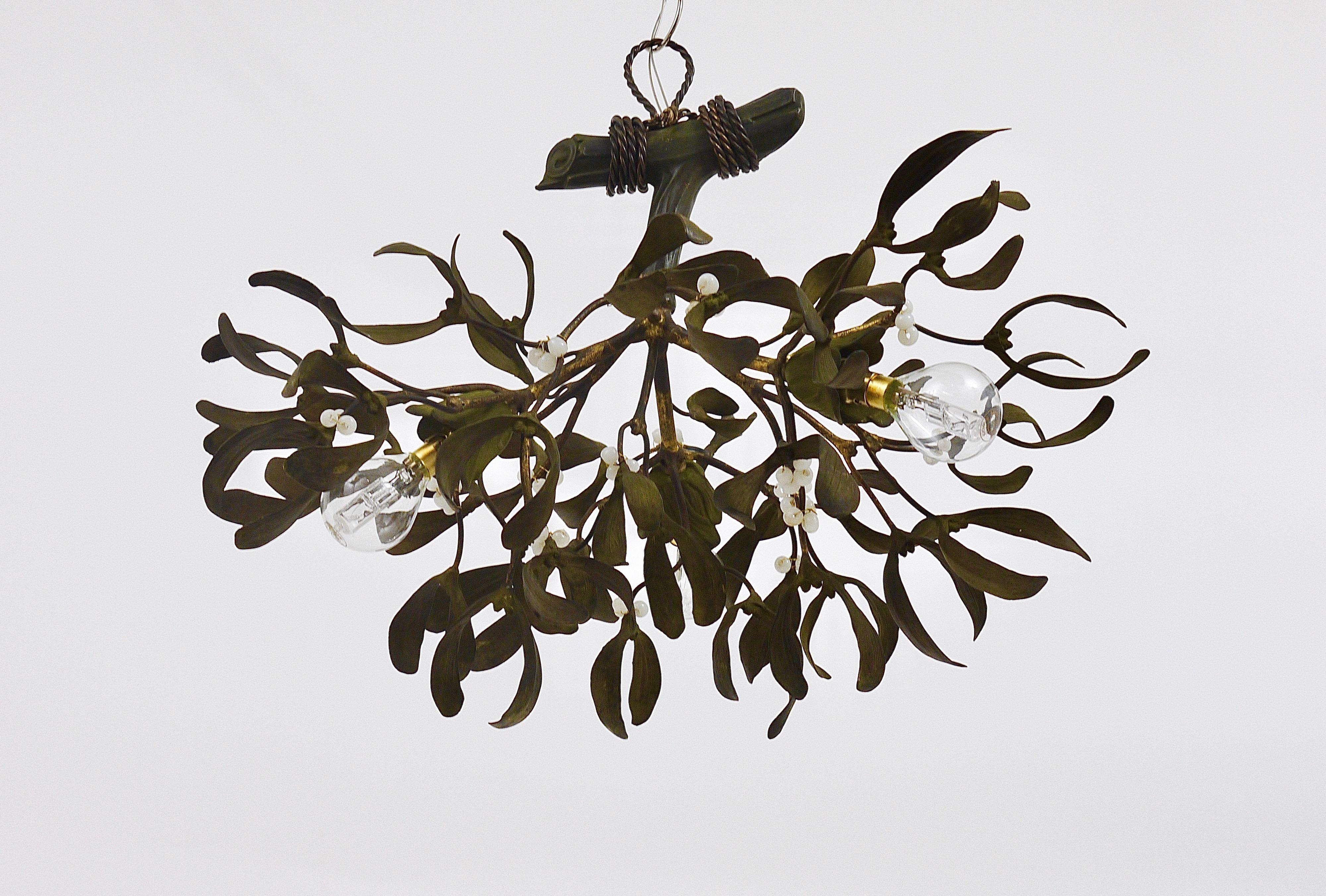 Sculptural Art Nouveau Mistletoe Bronze Chandelier, France, 1920s For Sale 1