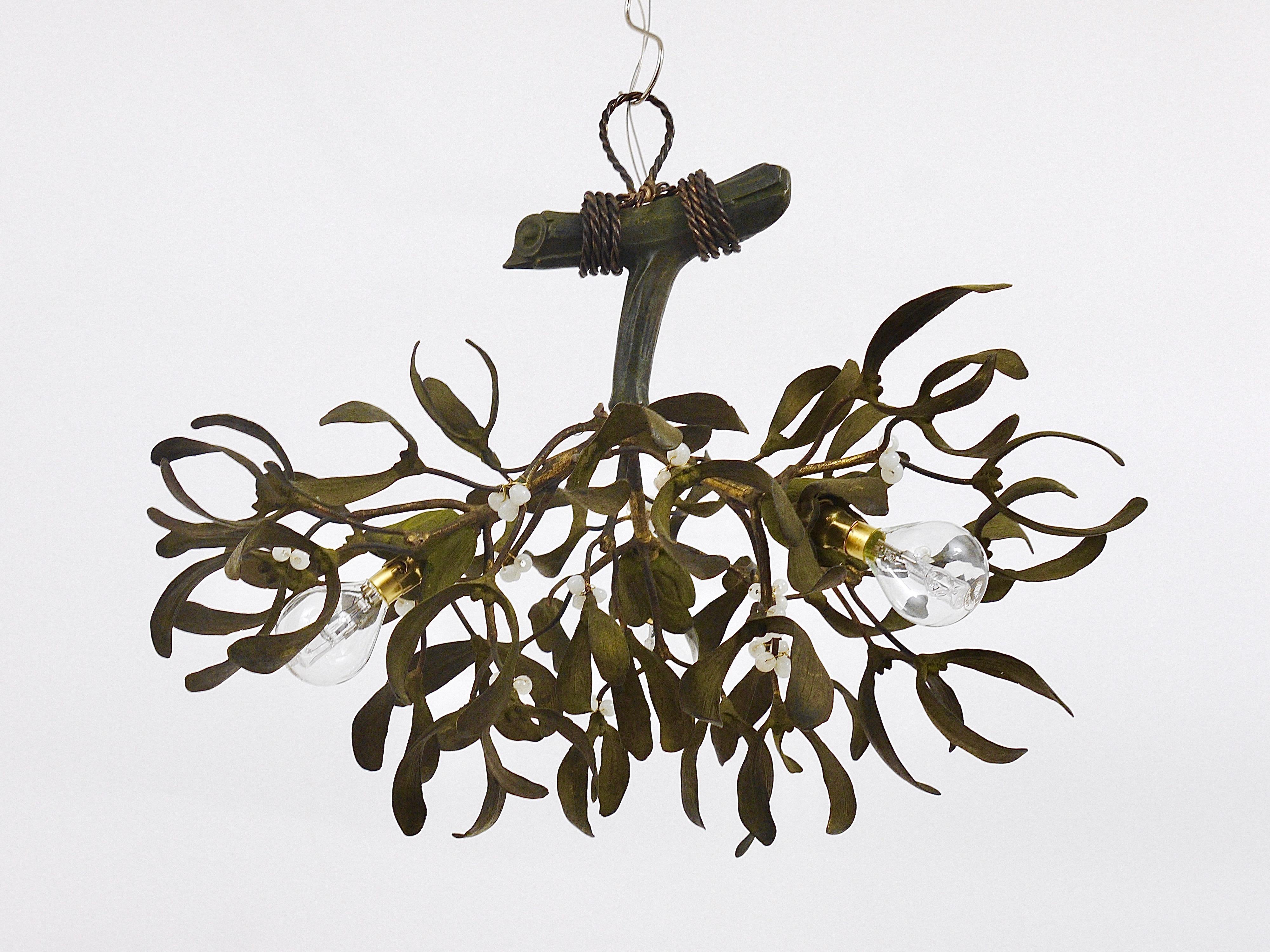 Sculptural Art Nouveau Mistletoe Bronze Chandelier, France, 1920s For Sale 2