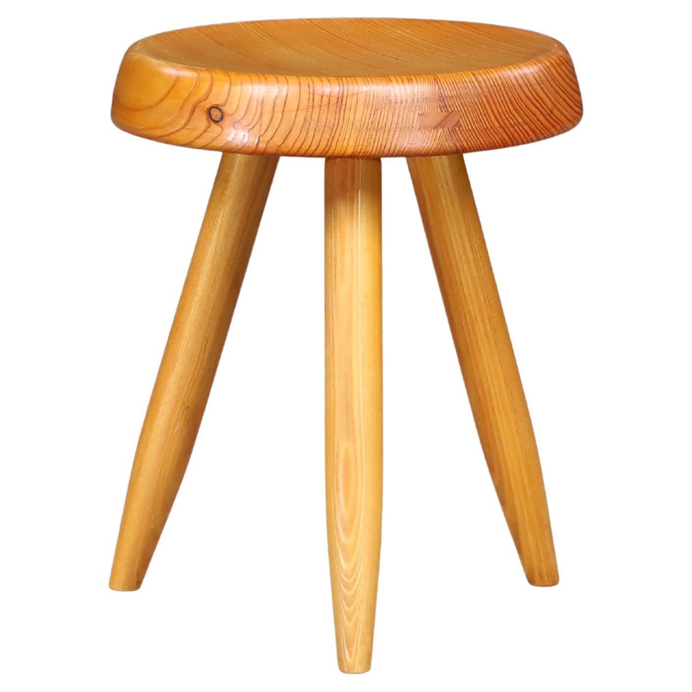 Tabouret sculptural en frêne dans le style de Charlotte Perriand "Berger", France 1970