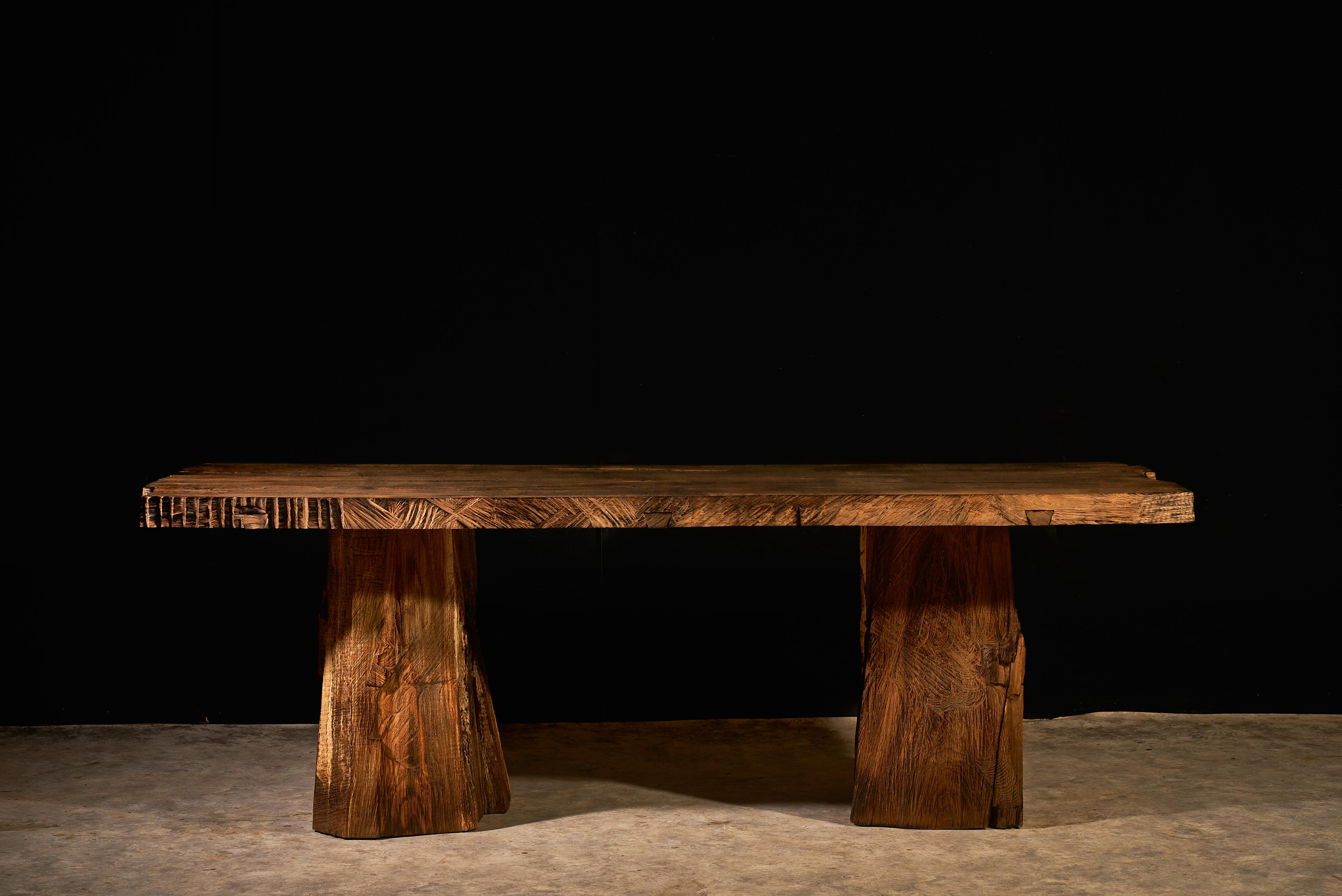 Sculptural Authentic Solid Oak Dining Table in Brutalist Style by Sergio Vulpe For Sale 5