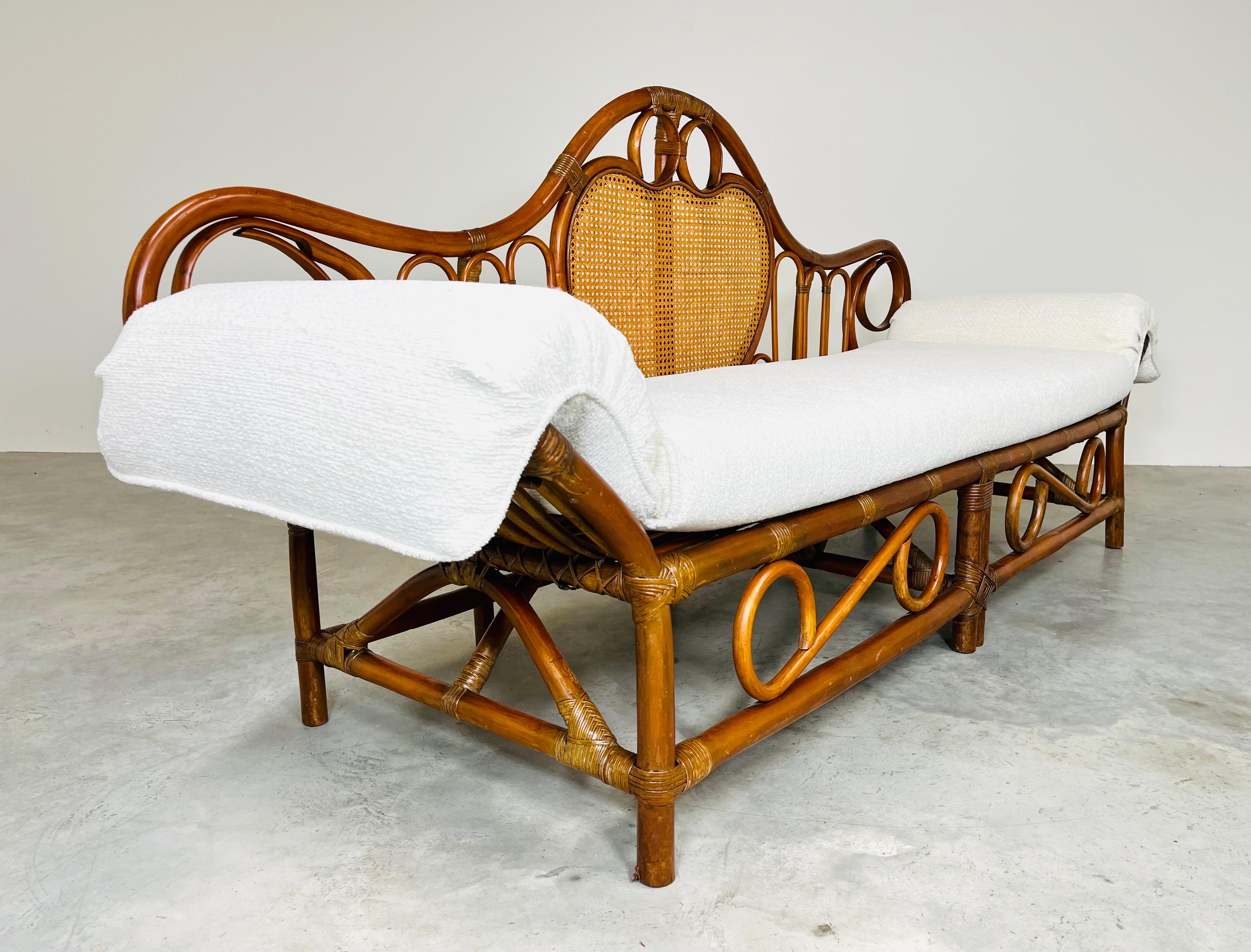 Sculptural Parisian Style Bamboo Daybed Chaise Attributed to Tommi Parzinger In Excellent Condition For Sale In Southampton, NJ