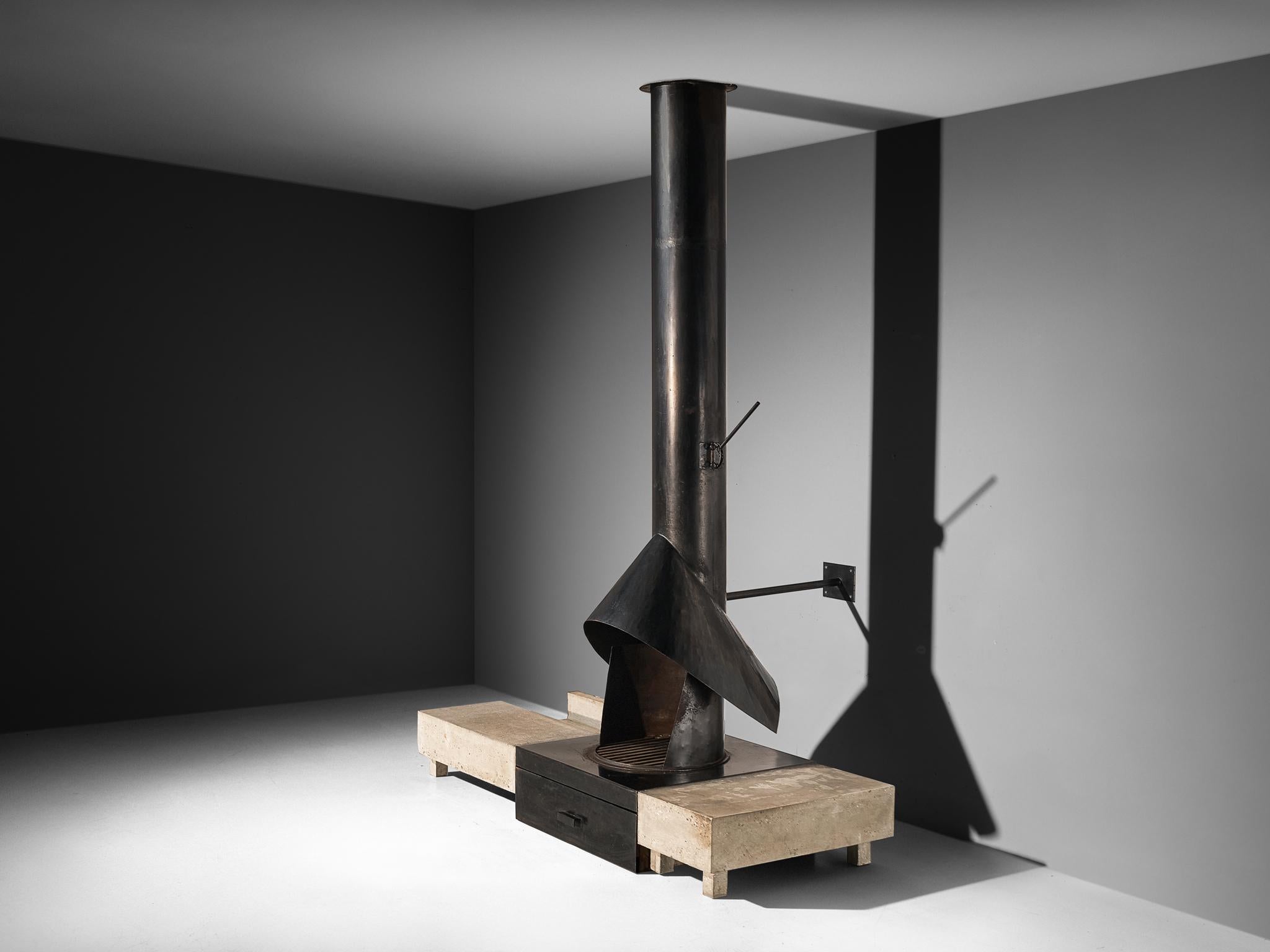 Fireplace, wrought iron, mesh steel, concrete, Belgium, 1960s

A striking fireplace crafted in Belgium during the Mid-Century design period. This piece exemplifies a powerful mix of materials and architectural finesse. This fireplace stands as a