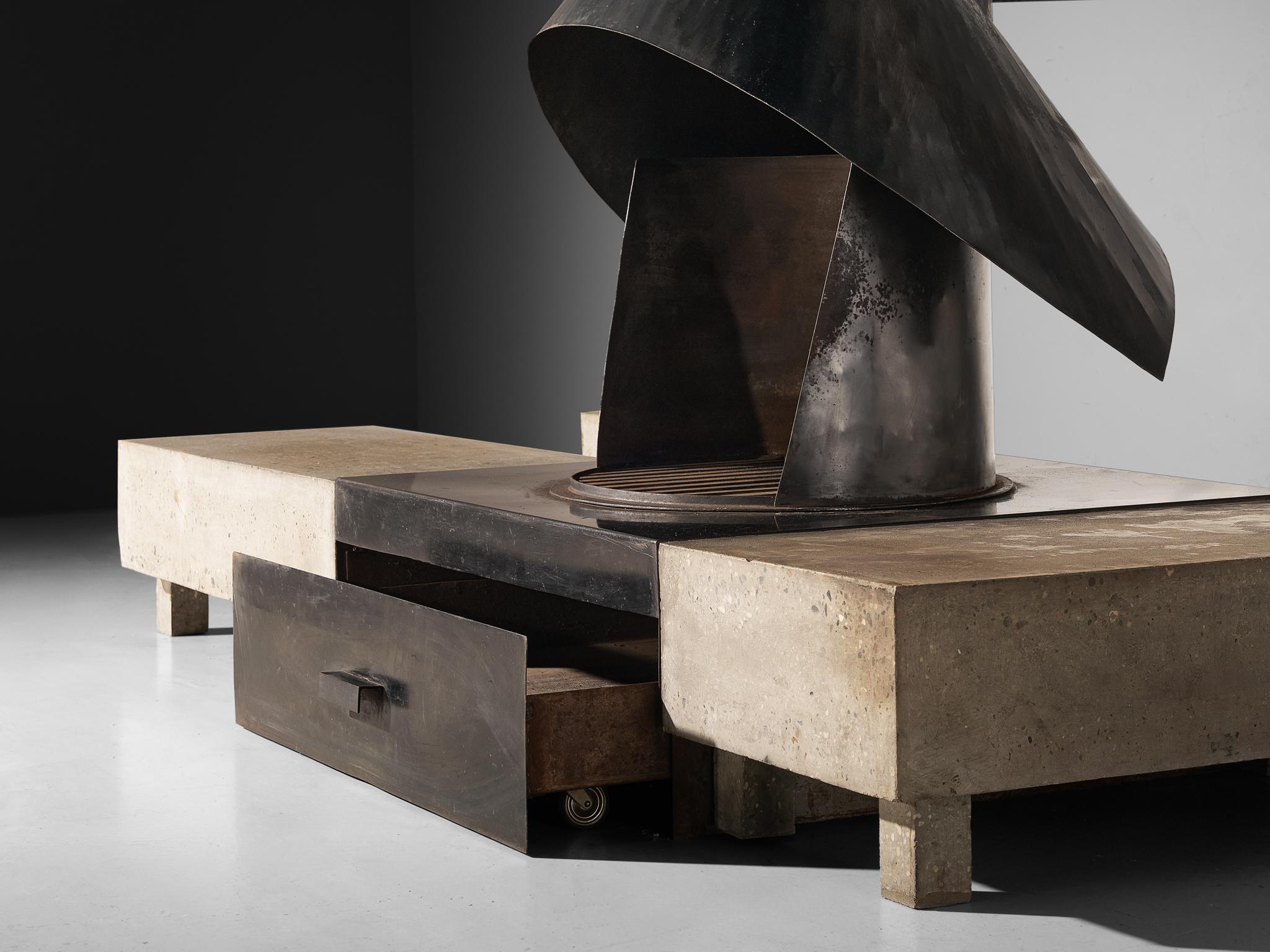 Sculptural Belgian Mid-Century Fireplace in Concrete and Iron For Sale 3