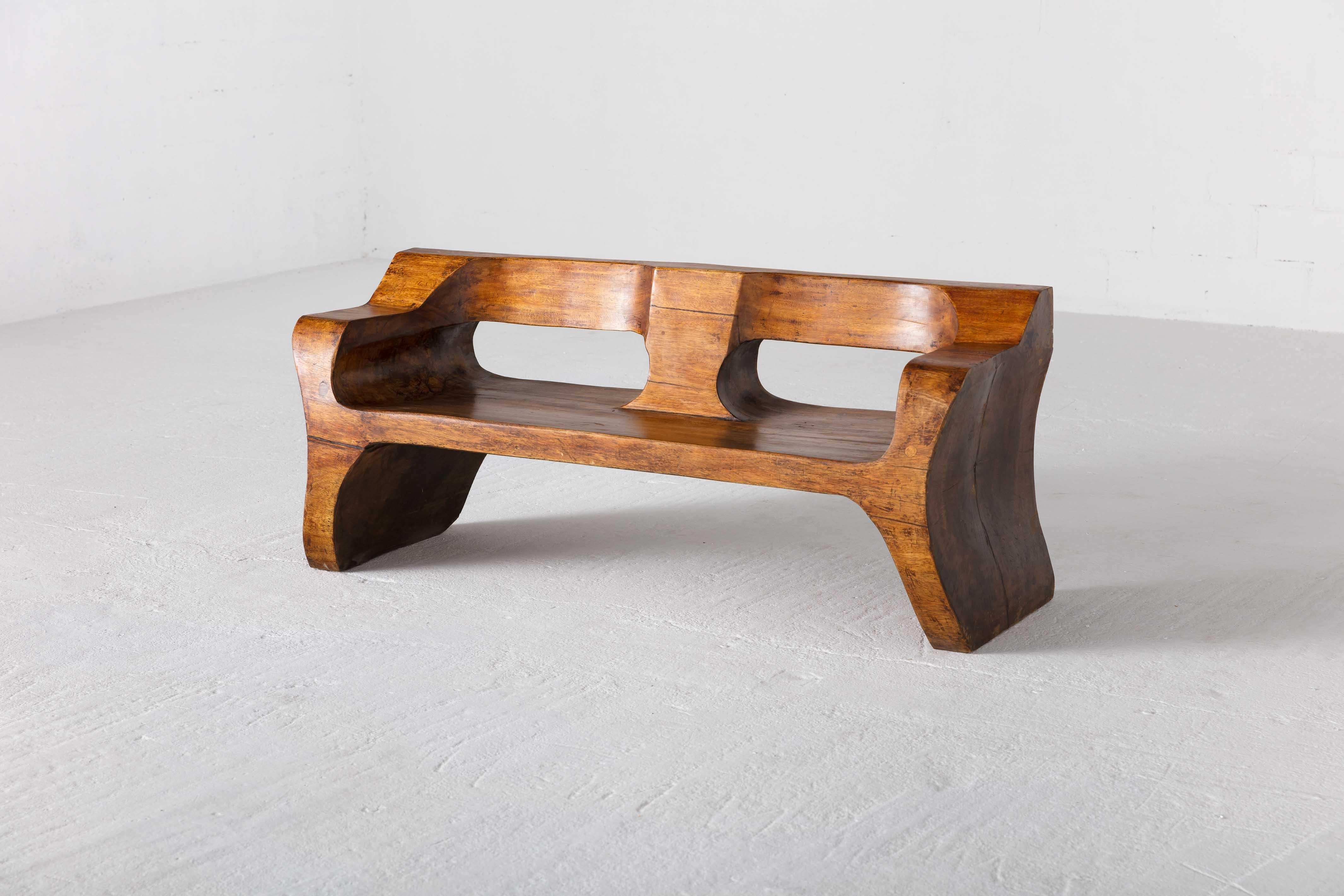 Sculptural bench by Jose Zanine Caldas In Good Condition For Sale In London, England