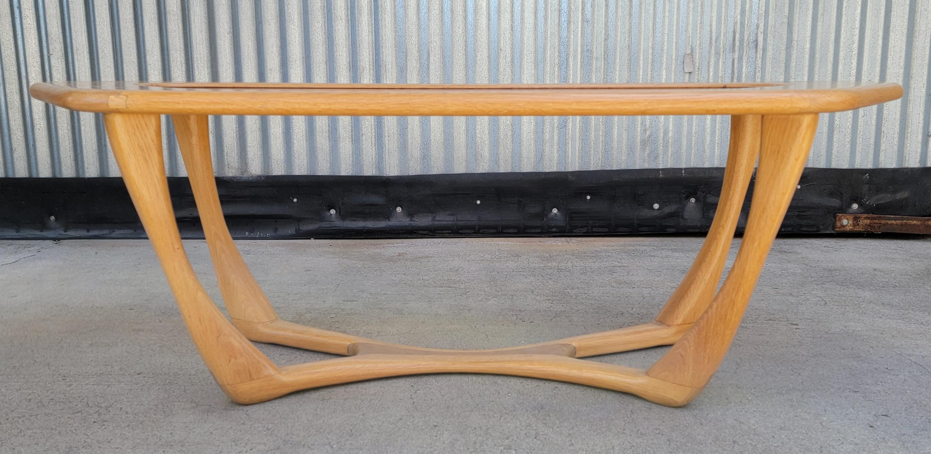 Sculptural Biomorphic Coffee Table Mid-Century Modern In Good Condition In Fulton, CA
