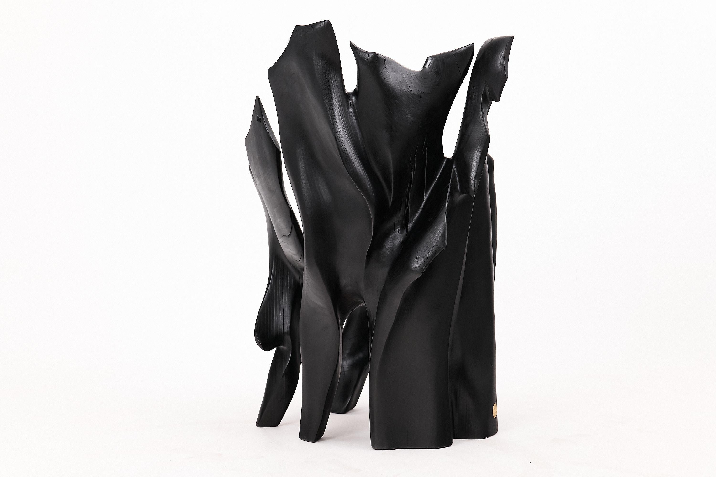 Fauteuil sculptural en Wood Wood noir carbonisé de forme organique par Logniture en vente 5
