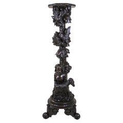 Piédestal sculptural de la Forêt Noire/Collection, sculpté à la main, Allemagne, vers 1870