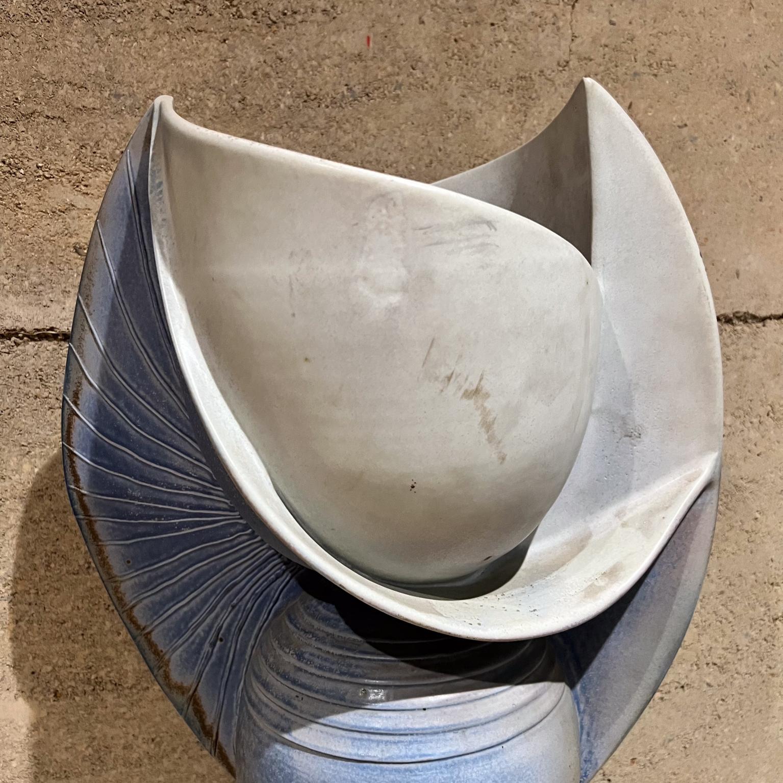 XX secolo Scultura in ceramica blu Studio Pottery di Sclight in vendita