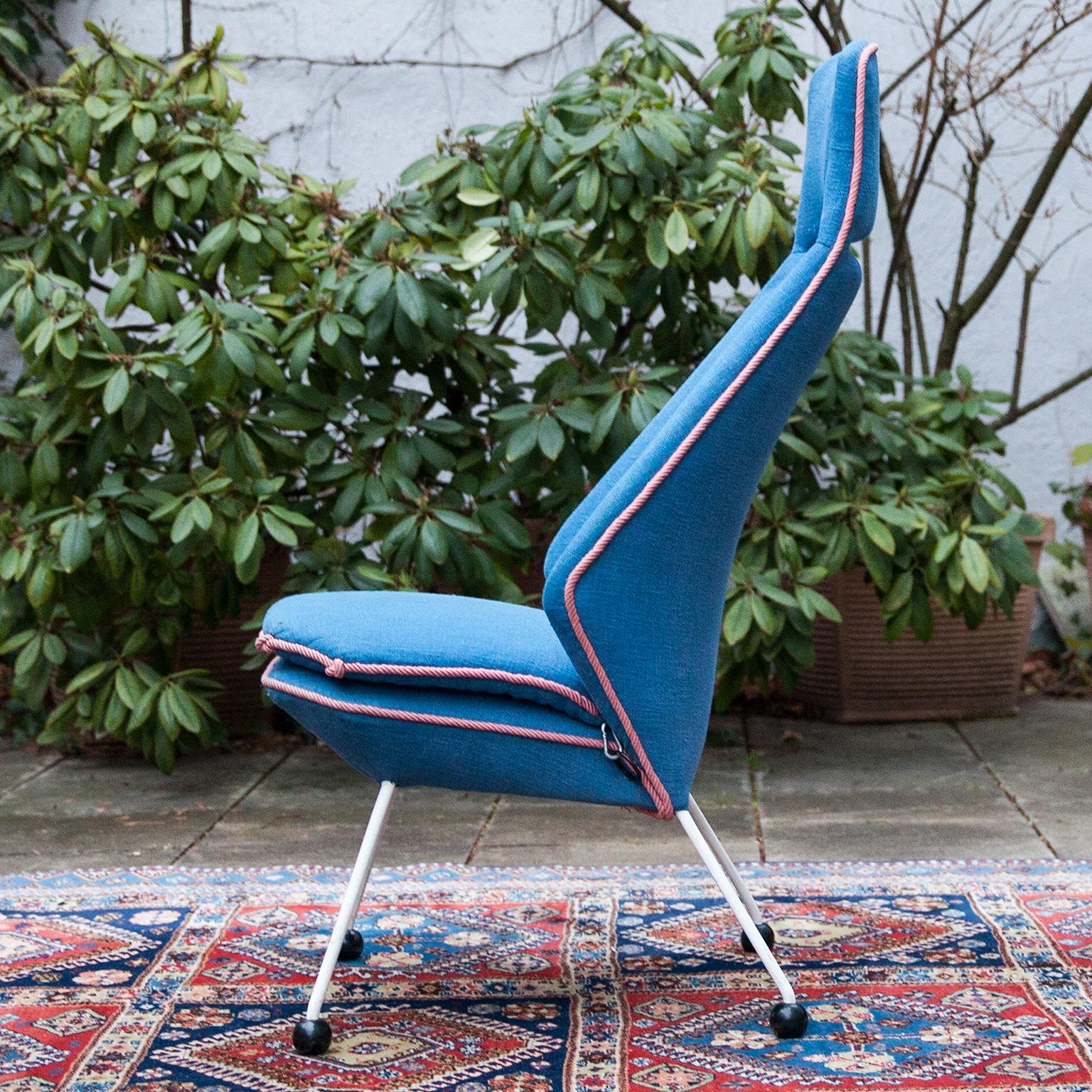 Mid-Century Modern Sculptural Blue Fabric Easy Chair, France, 1950 For Sale