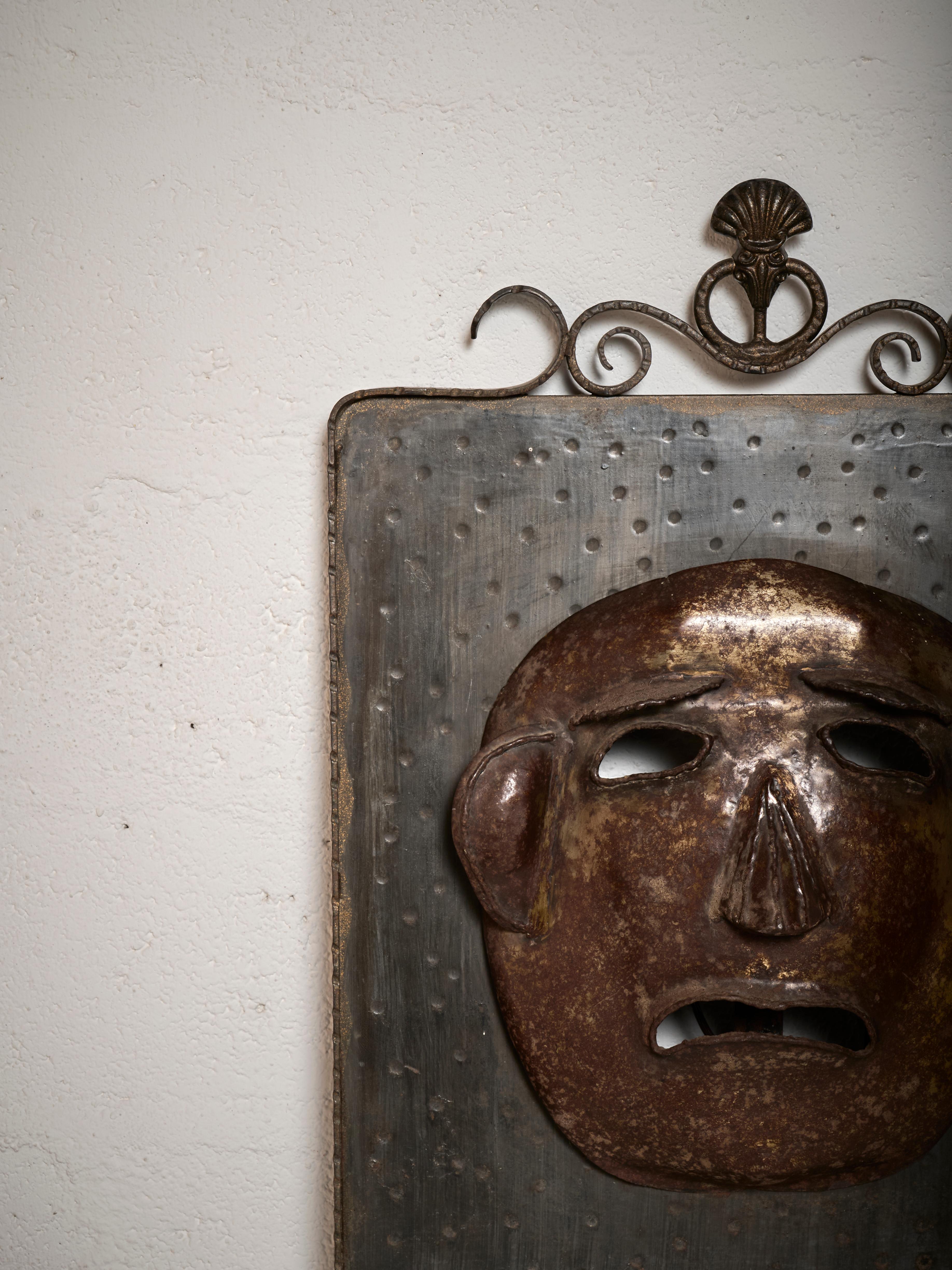 20ième siècle Applique sculpturale 