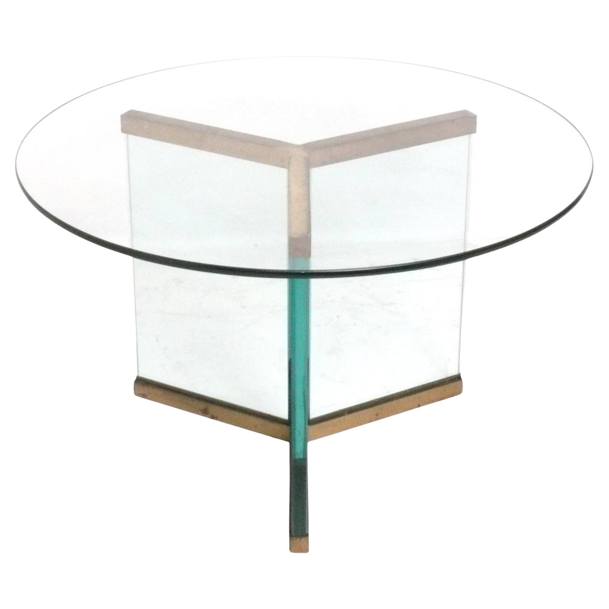 Table basse sculpturale en laiton et verre par Leon Rosen pour Pace