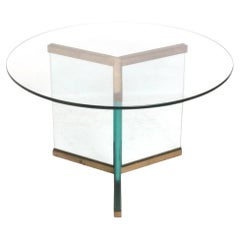 Table basse sculpturale en laiton et verre par Leon Rosen pour Pace