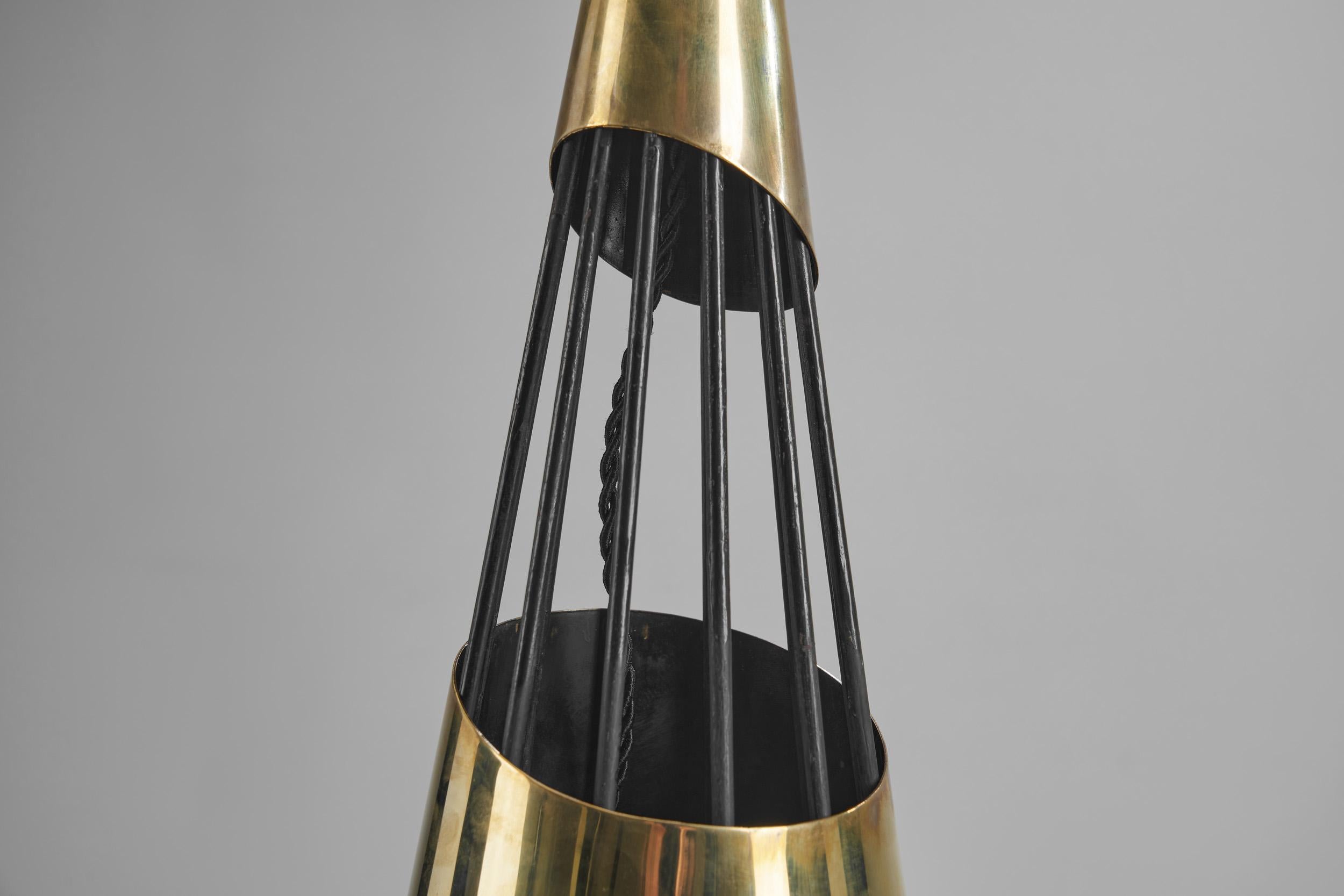 Sculptural Brass and Lacquered Metal Table Lamp, Denmark 1960s For Sale 6