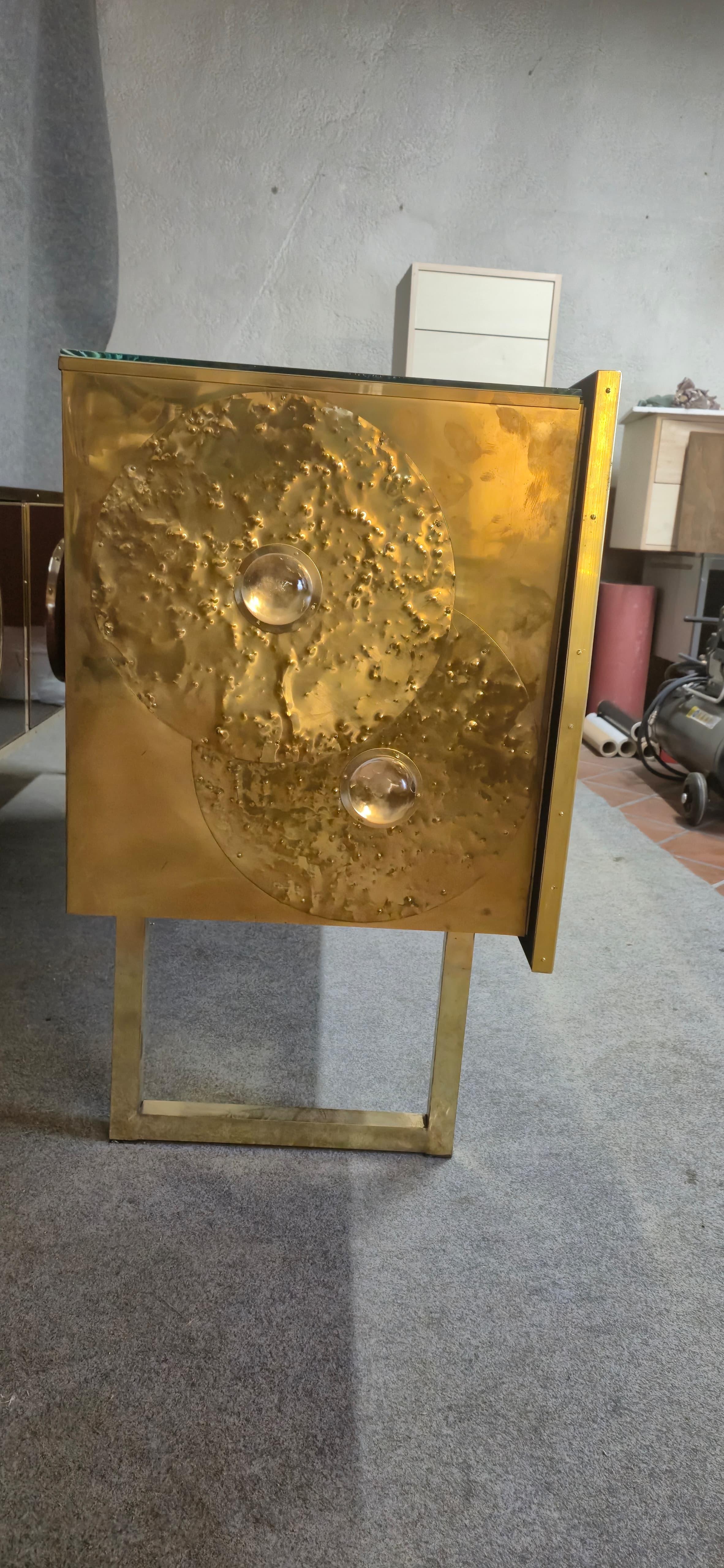 Buffet sculptural en laiton et verre de Murano par Justfurnituress, Italie sur mesure en vente 8