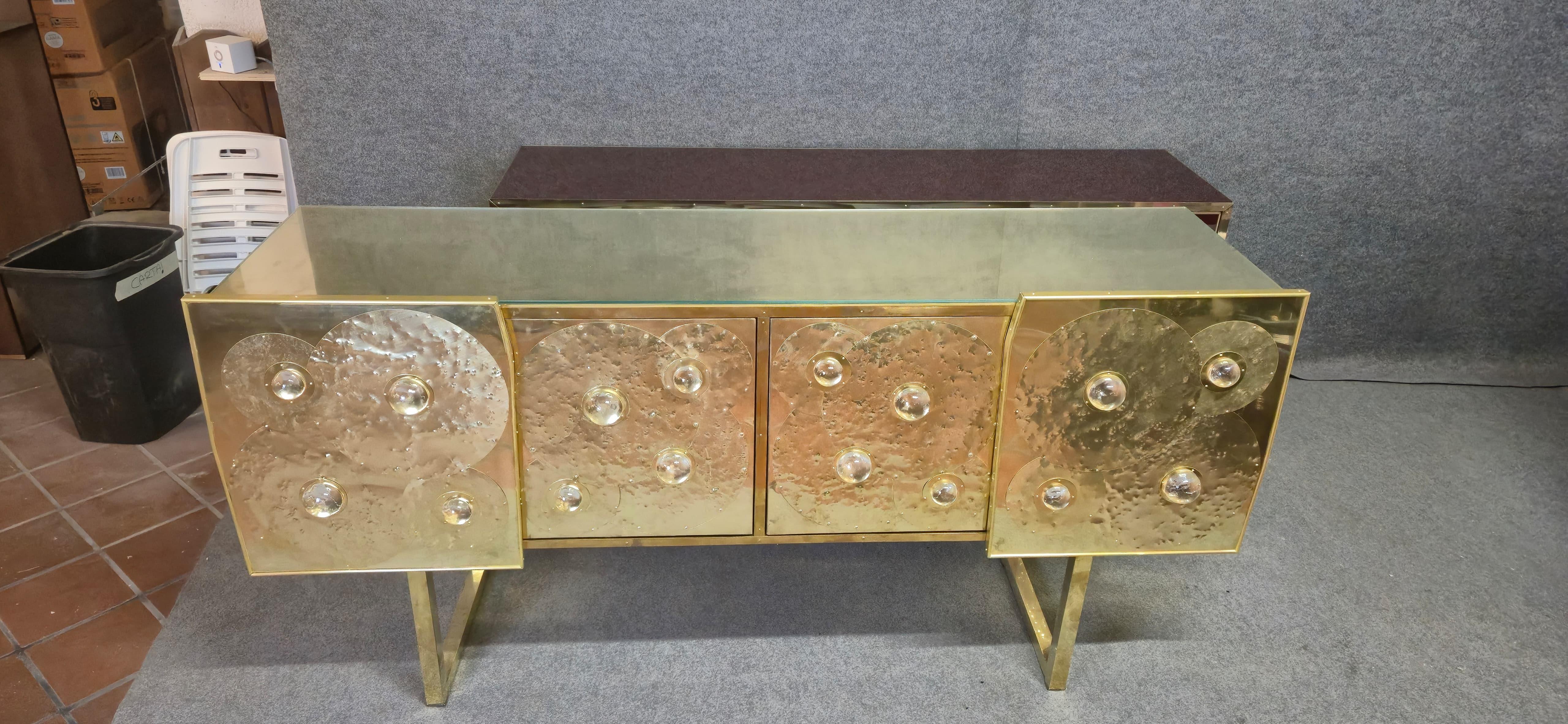 Buffet sculptural en laiton et verre de Murano par Justfurnituress, Italie sur mesure en vente 9