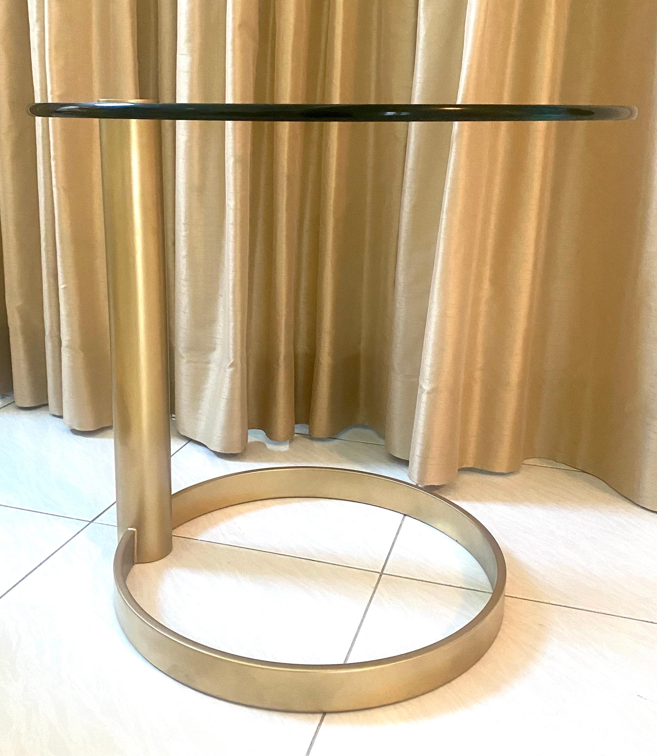 Mid-Century Modern Table d'appoint sculpturale en laiton de la collection Pace en vente