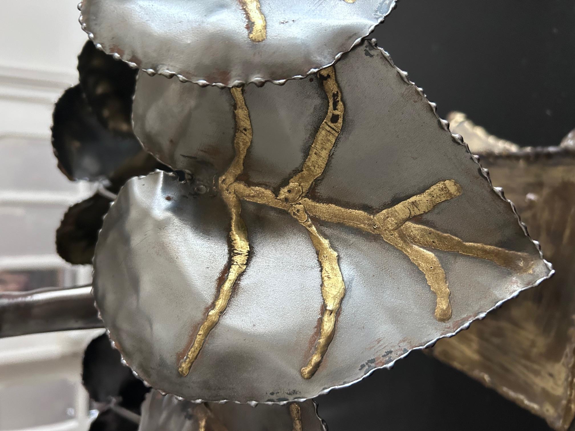 sculptural brass table lamp from the 1970's For Sale 3