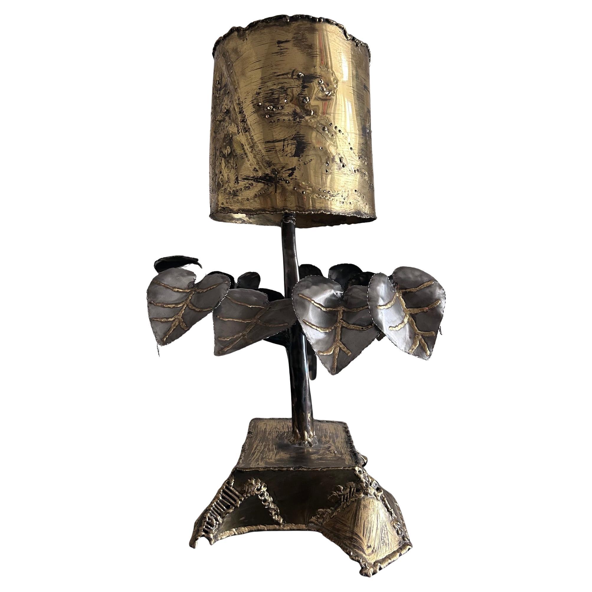sculptural brass table lamp from the 1970's For Sale
