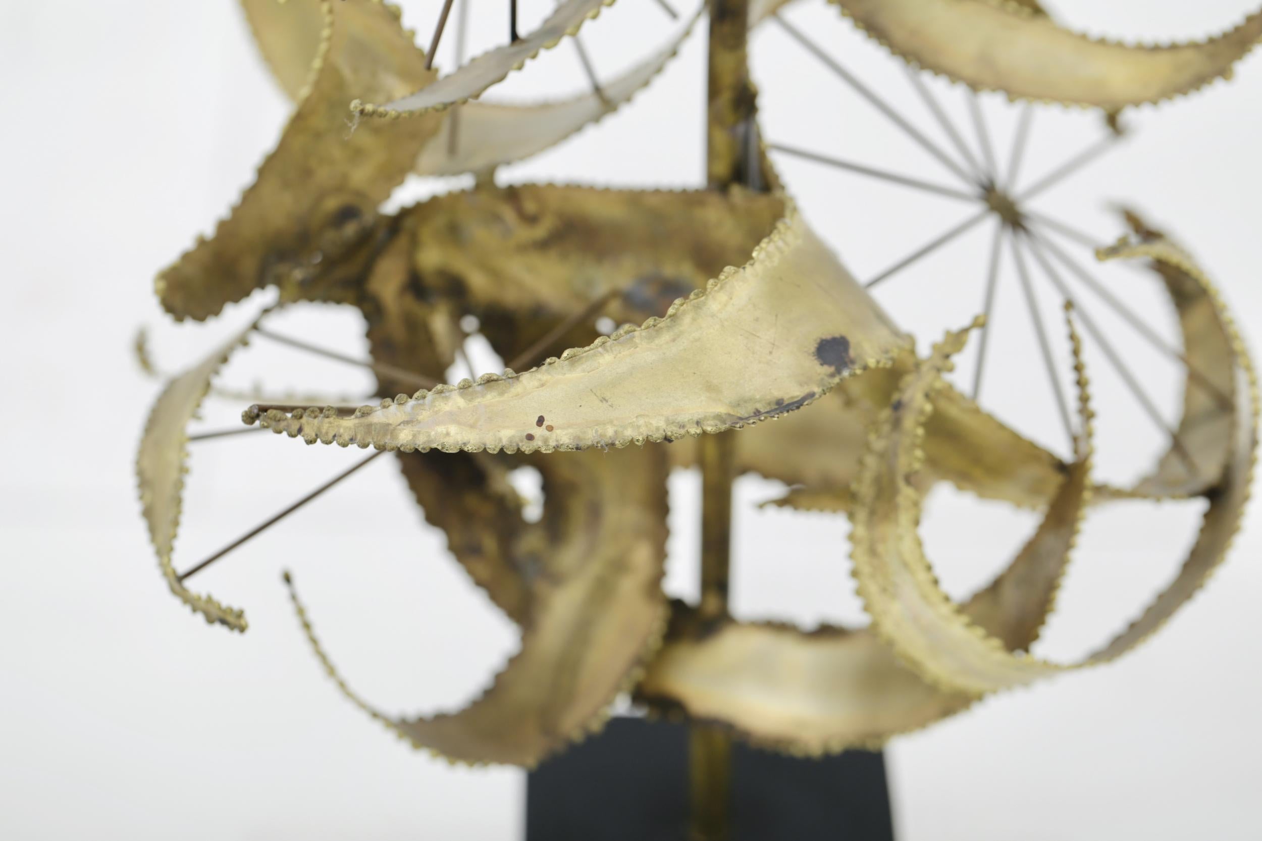 Sculptural Brass Table Lamps by Laurel 3